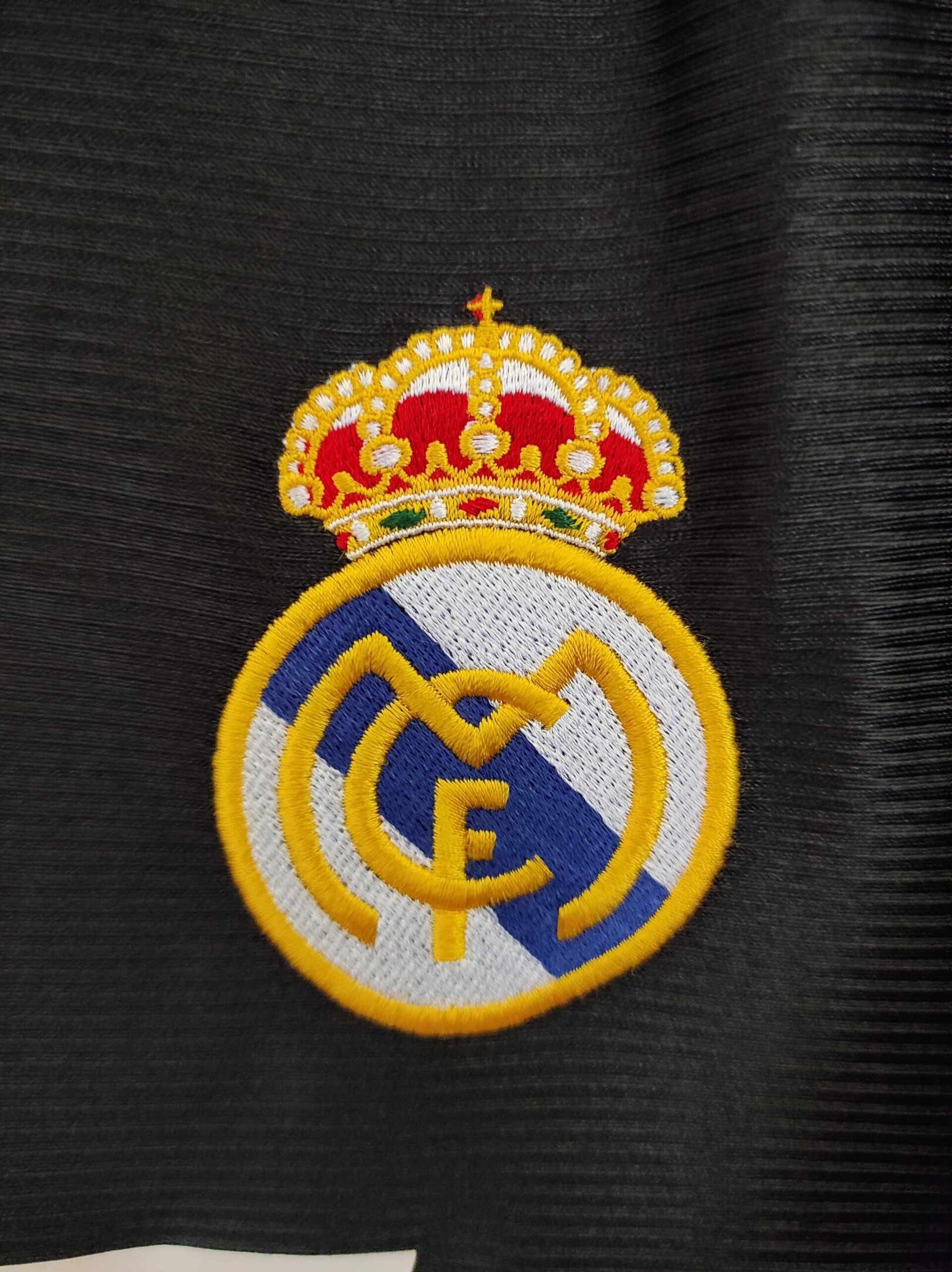 REAL MADRID 1999-2000 away number 7 M - 6