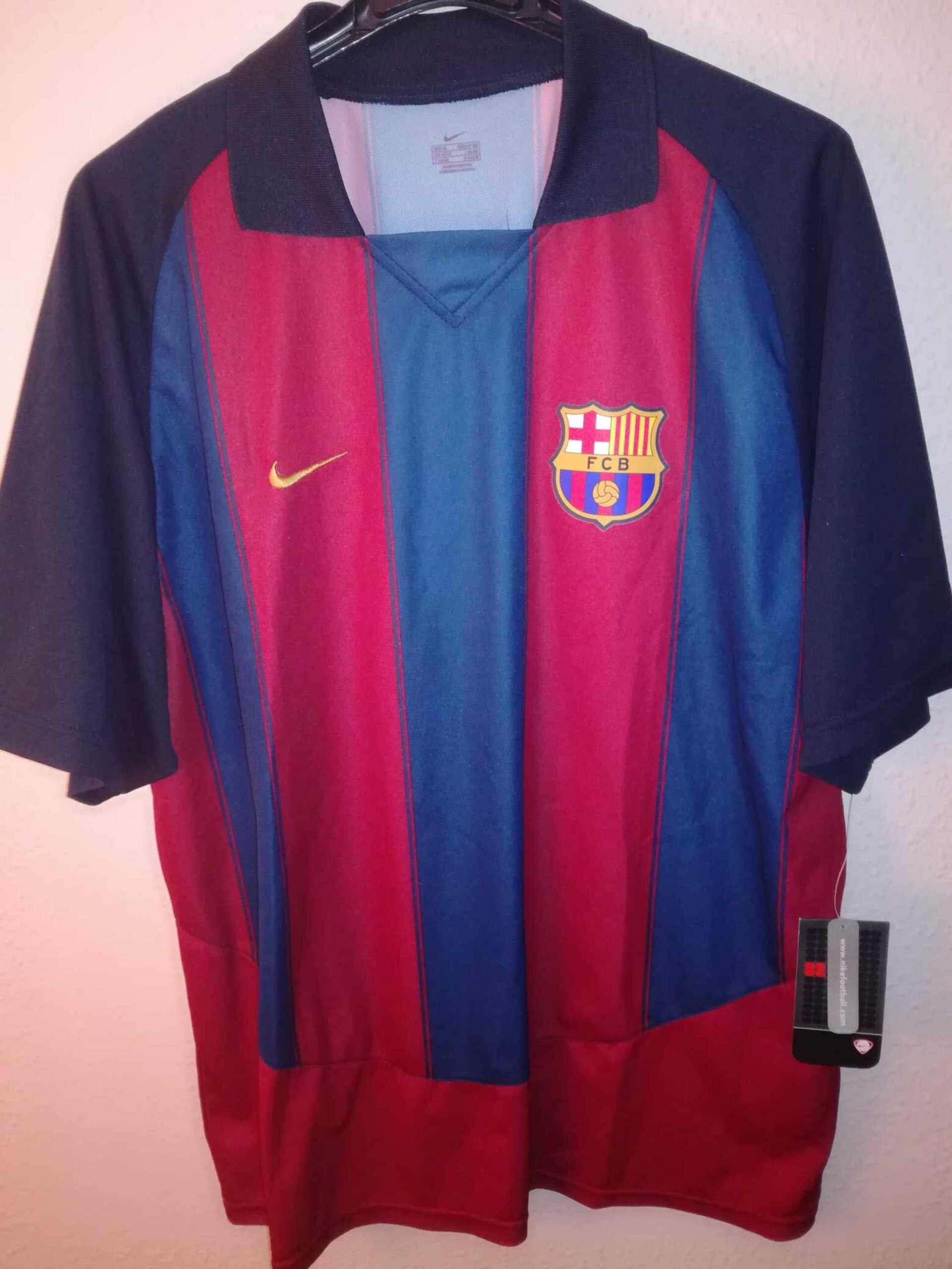 FC BARCELONA 2003-2004 BNWT XL - 1