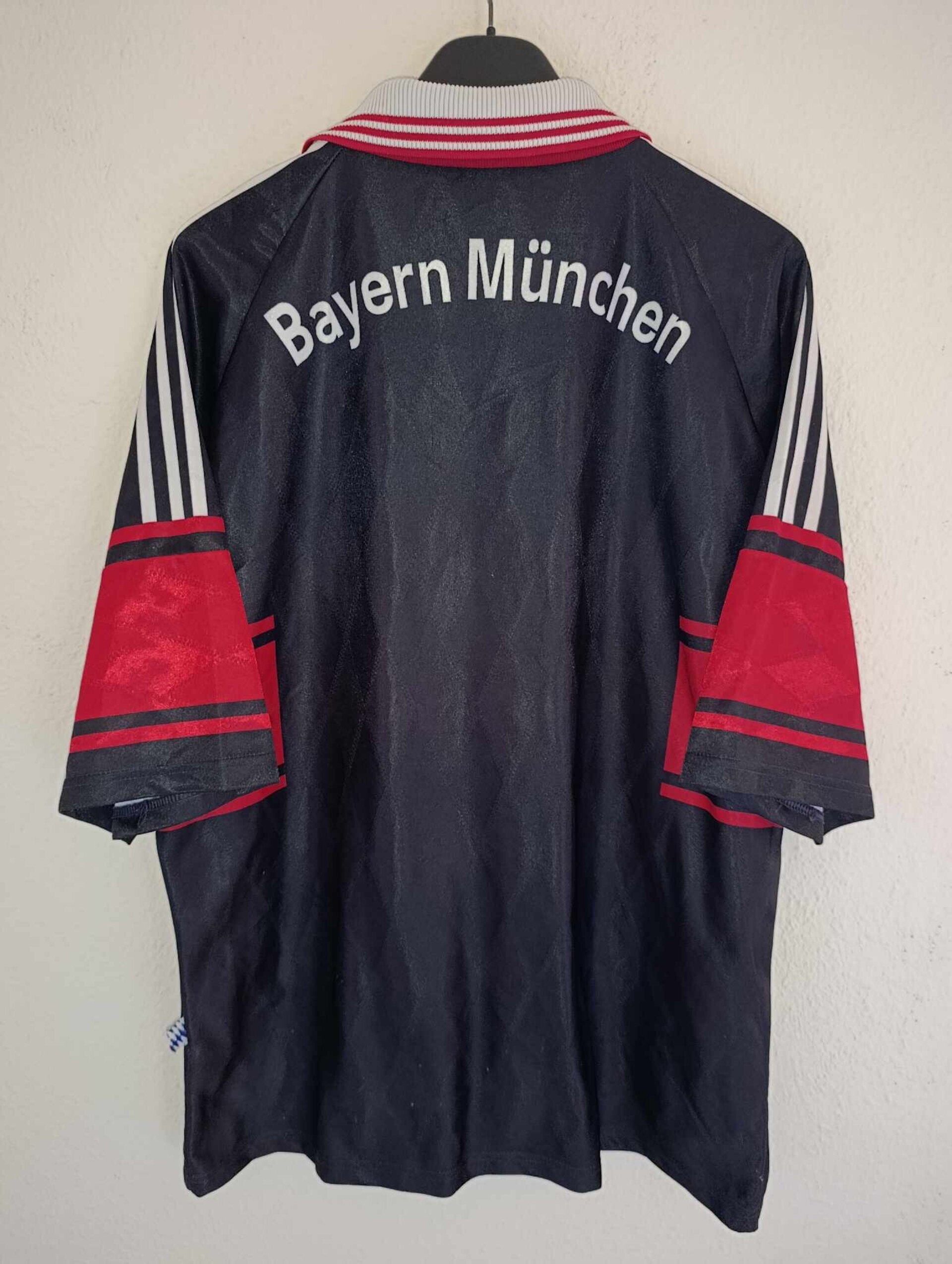 BAYERN MUNICH 1997-1999 L - 5