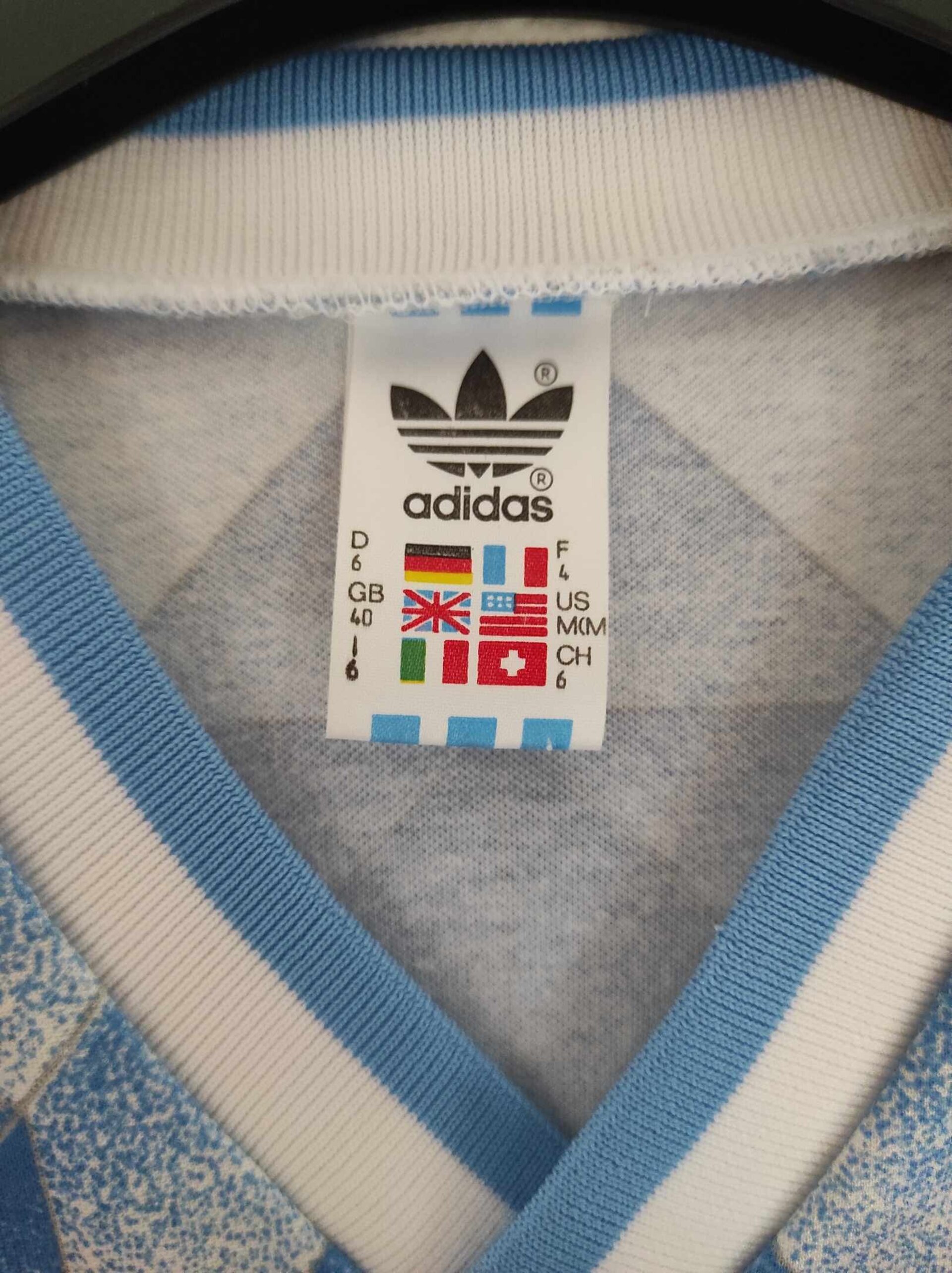 HOLLAND 1988 EURO away Van Basten 12 M - 3
