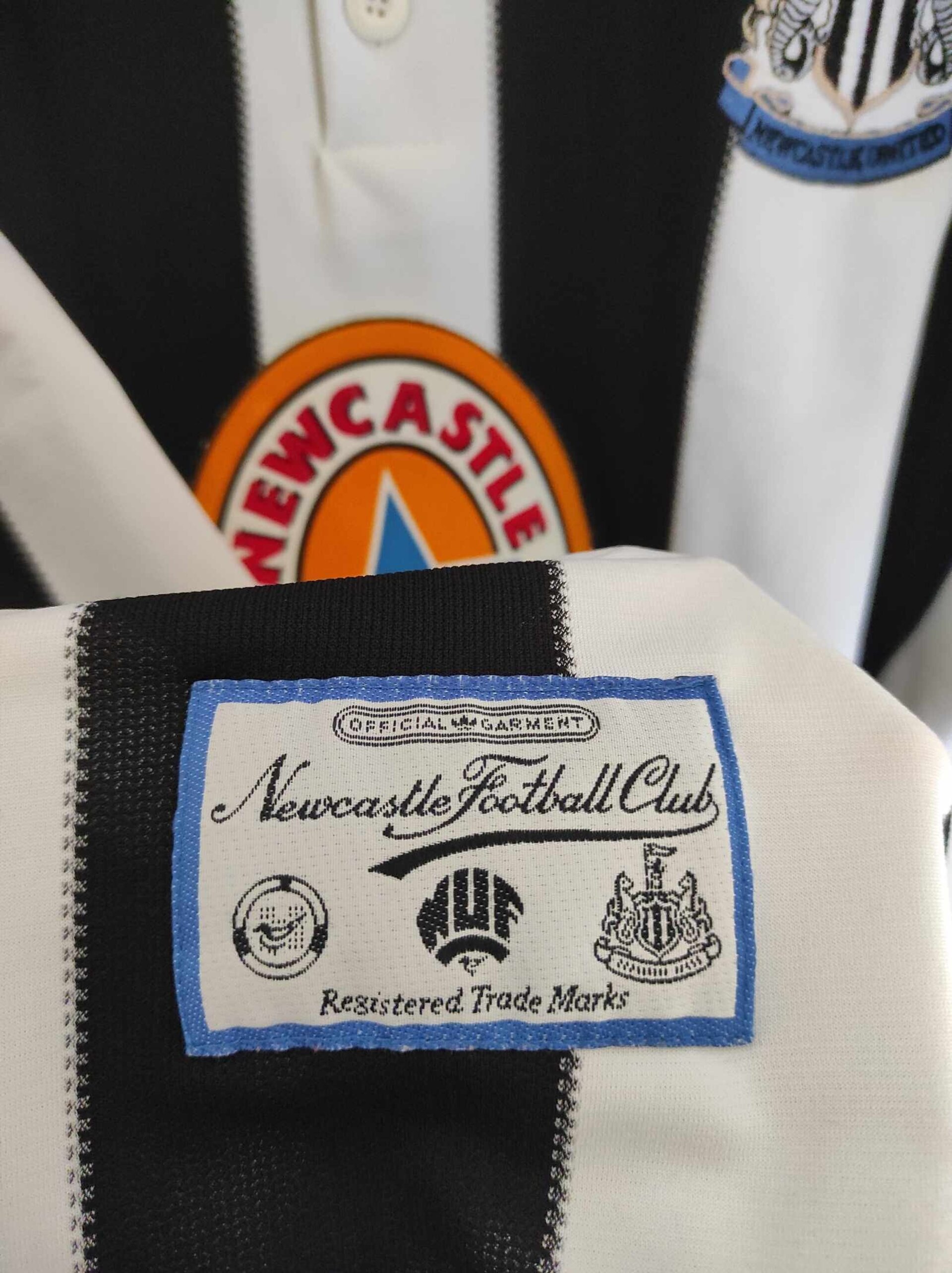 NEWCASTLE UNITED 1996-1997 L - 3