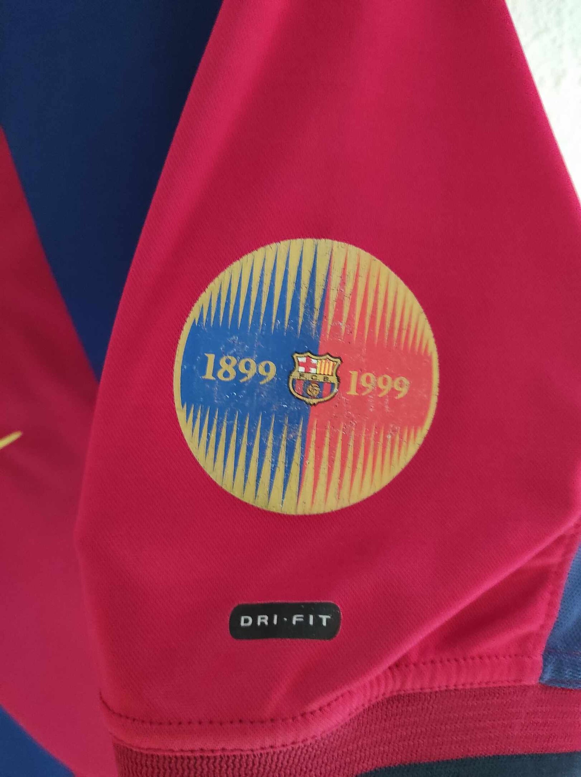 FC BARCELONA 2000-2001 S - 6