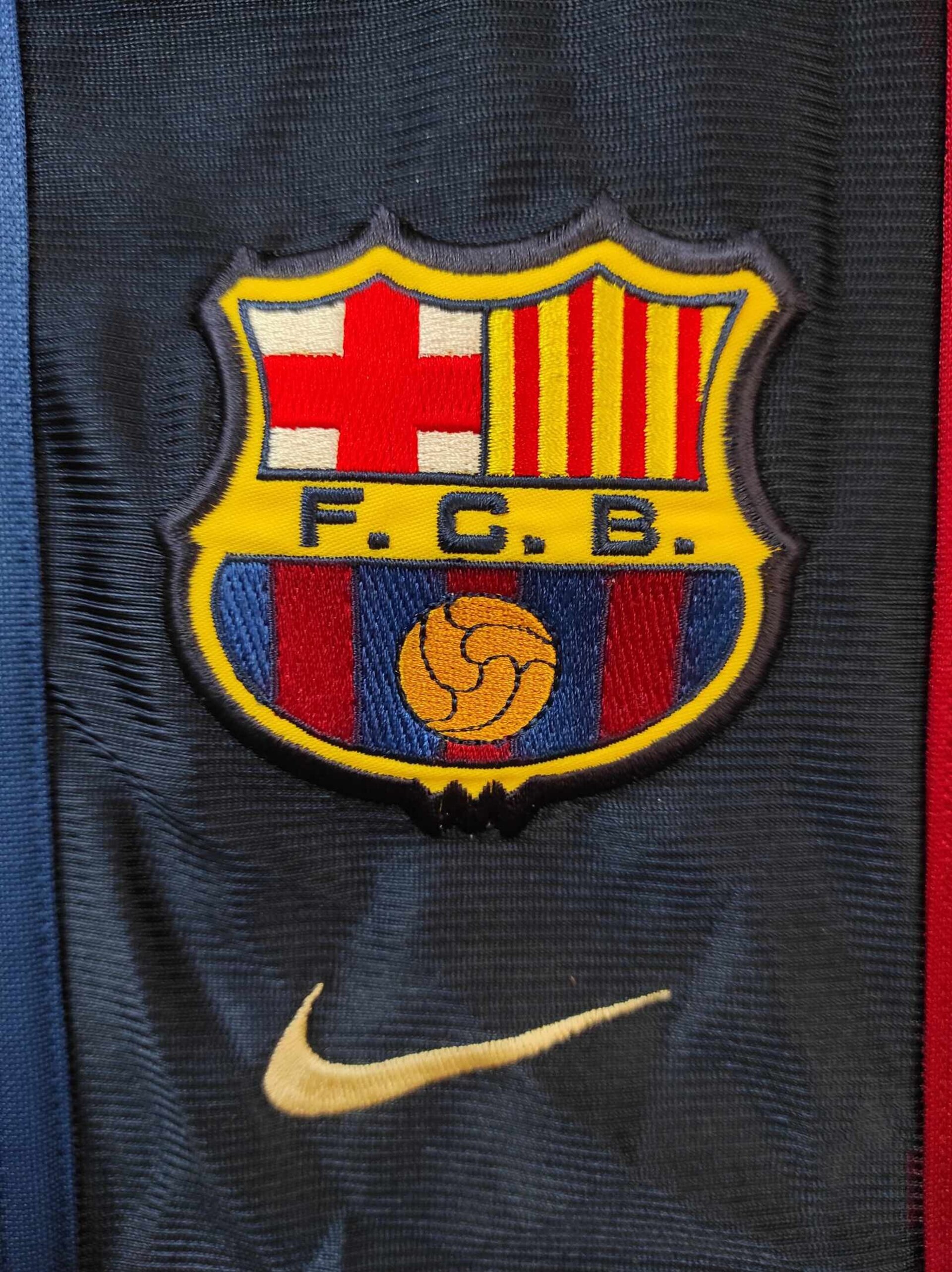 FC BARCELONA 2001-2002 away XL - 4