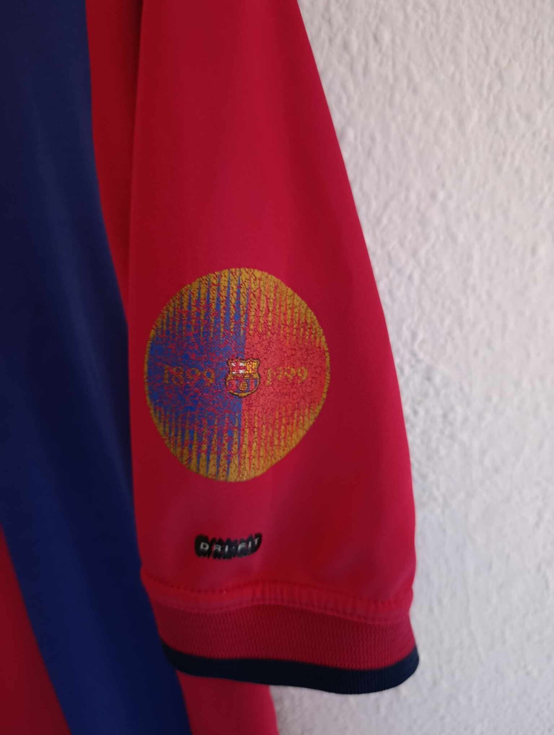 FC BARCELONA 2000-2001 number 9 S - 6