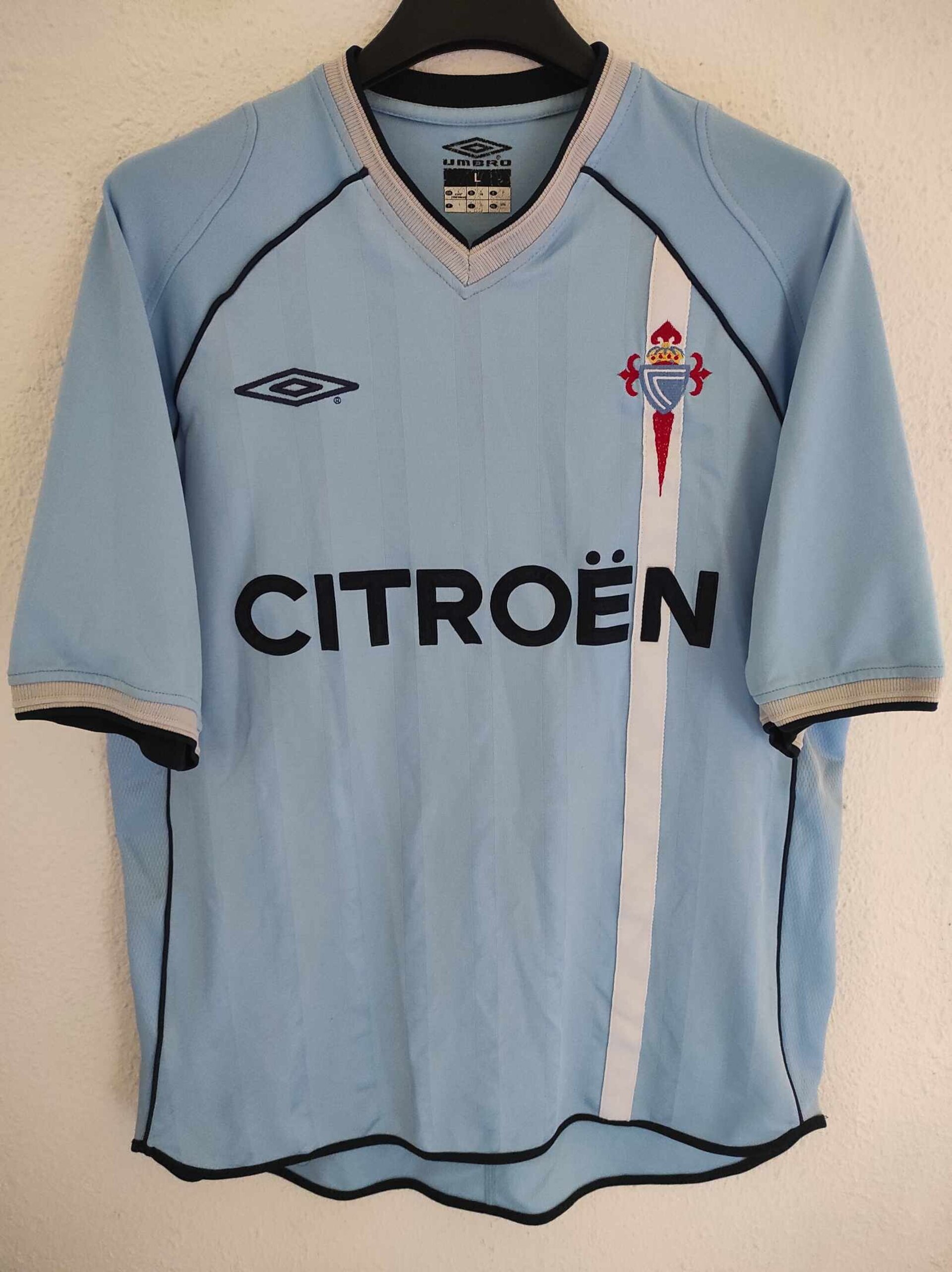 CELTA VIGO 2001-2002 L - 1