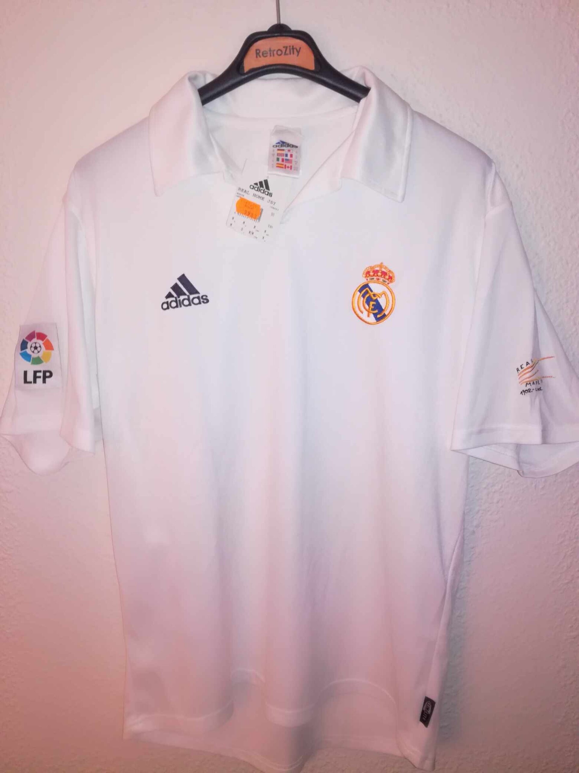 REAL MADRID 2001-2002 BNWT Centenario M - 1