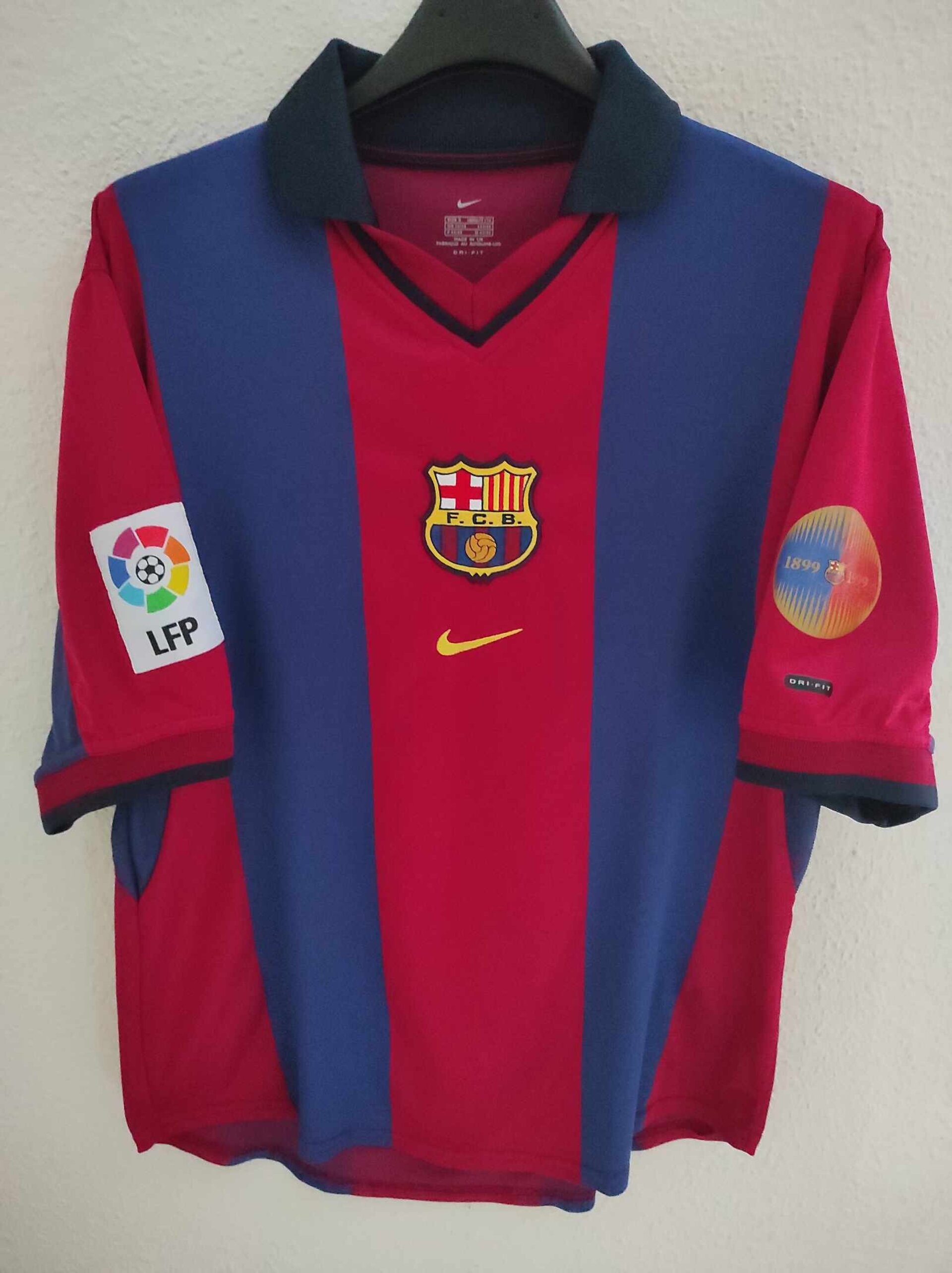 FC BARCELONA 2000-2001 S - 1