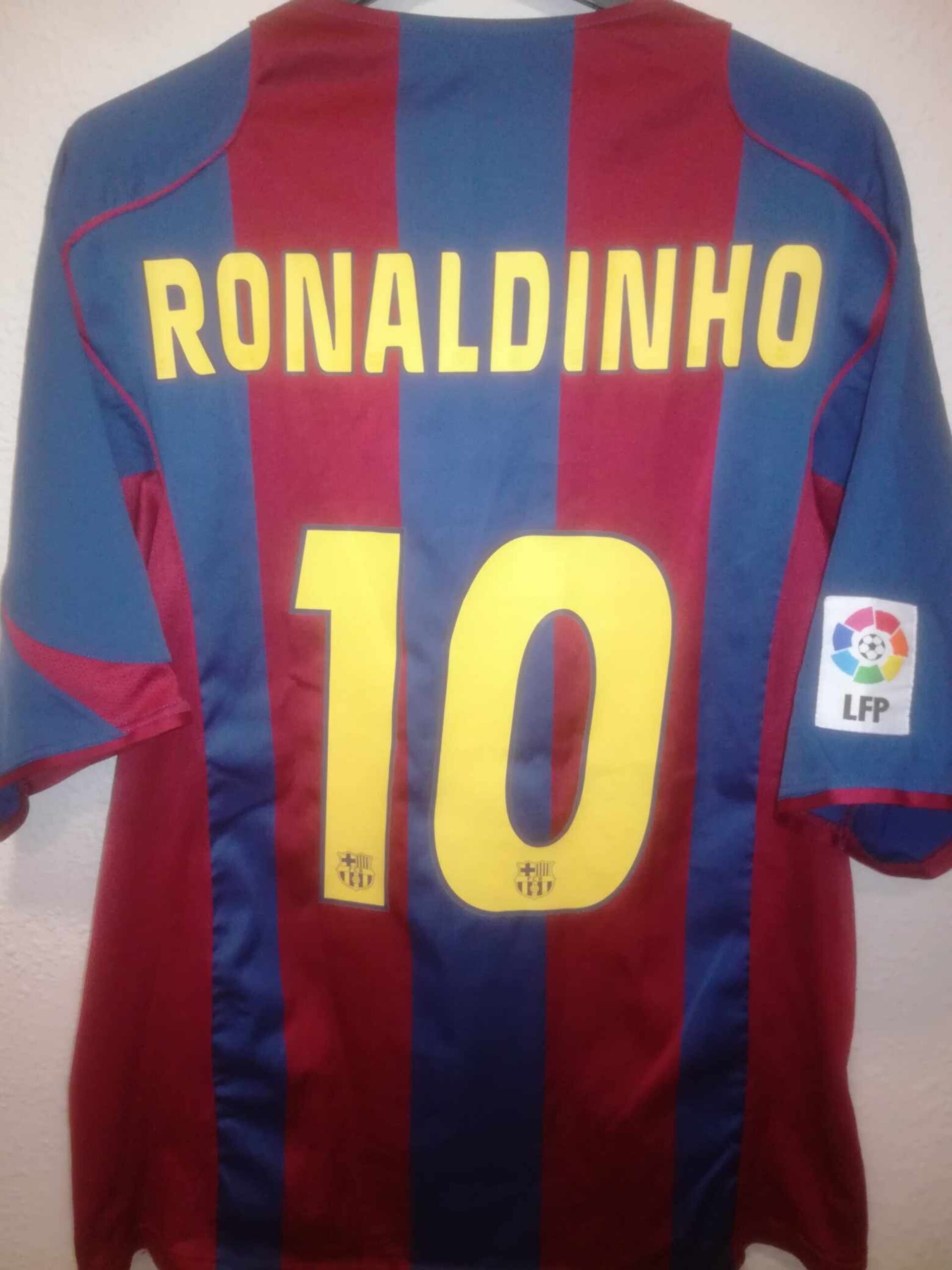 FC BARCELONA 2004-2005 Ronaldinho 10 XL - 1