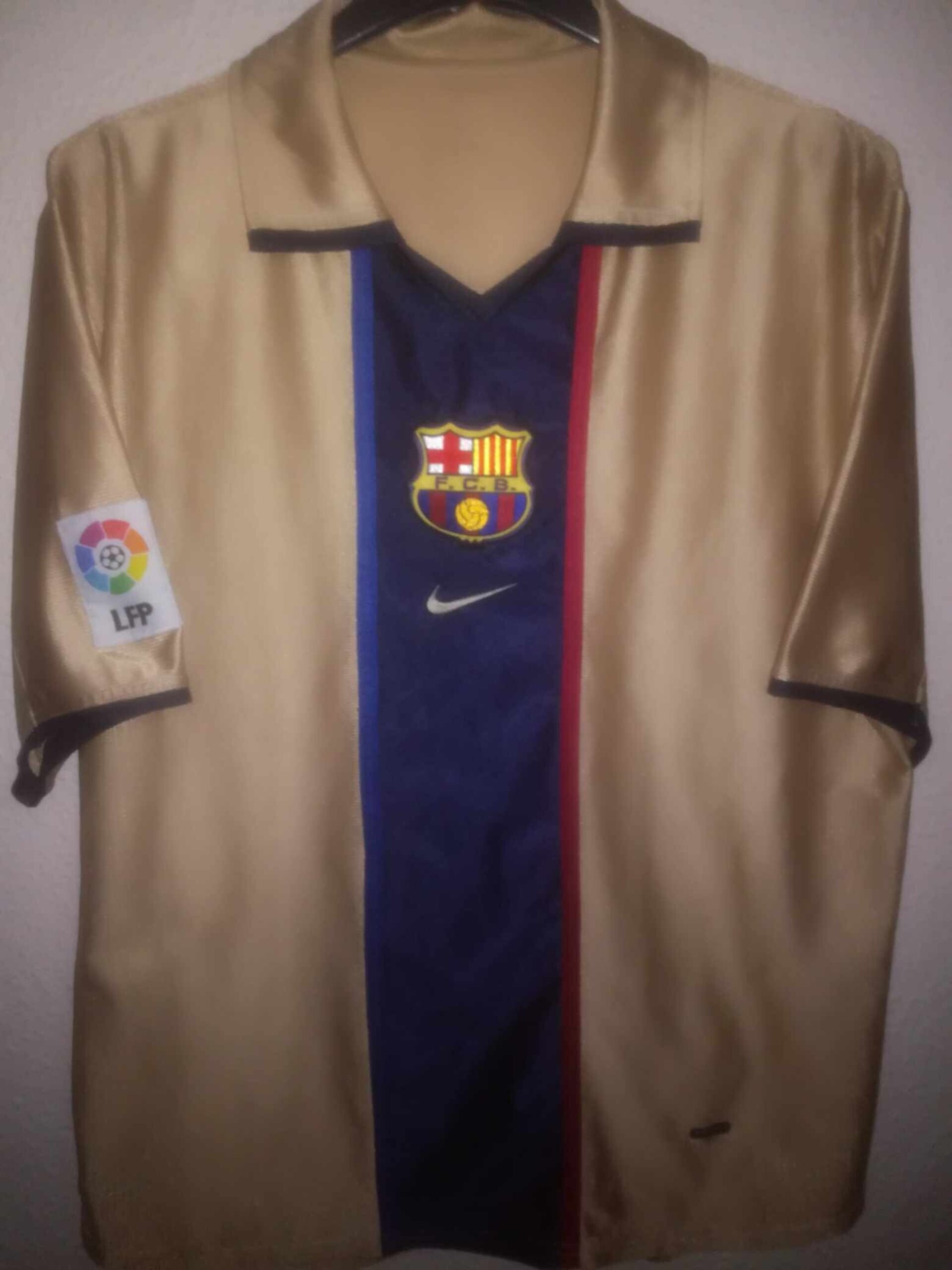 FC BARCELONA 2001-2002 away M - 1