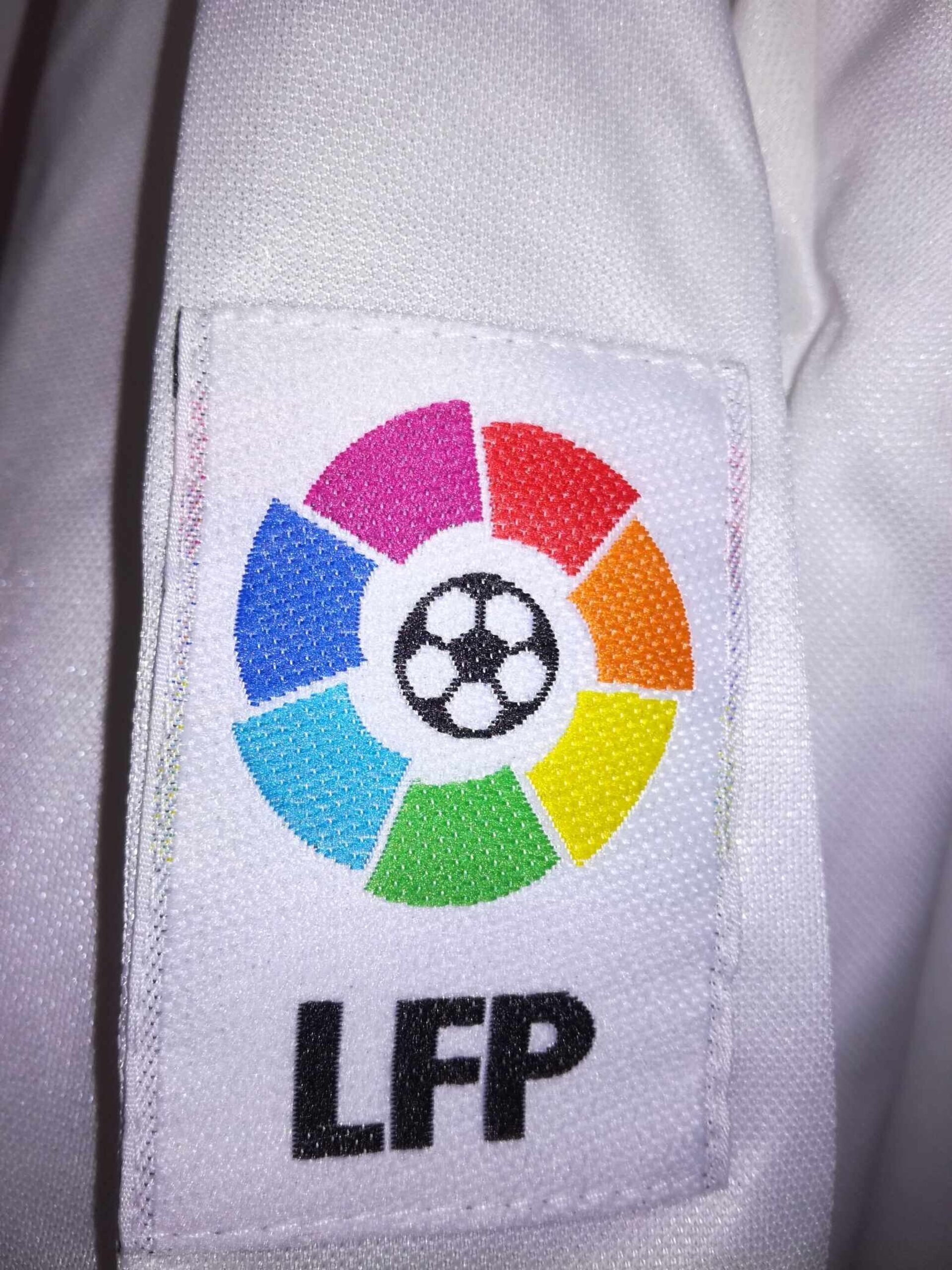 VALENCIA CF 2001-2002 BNWT M - 8