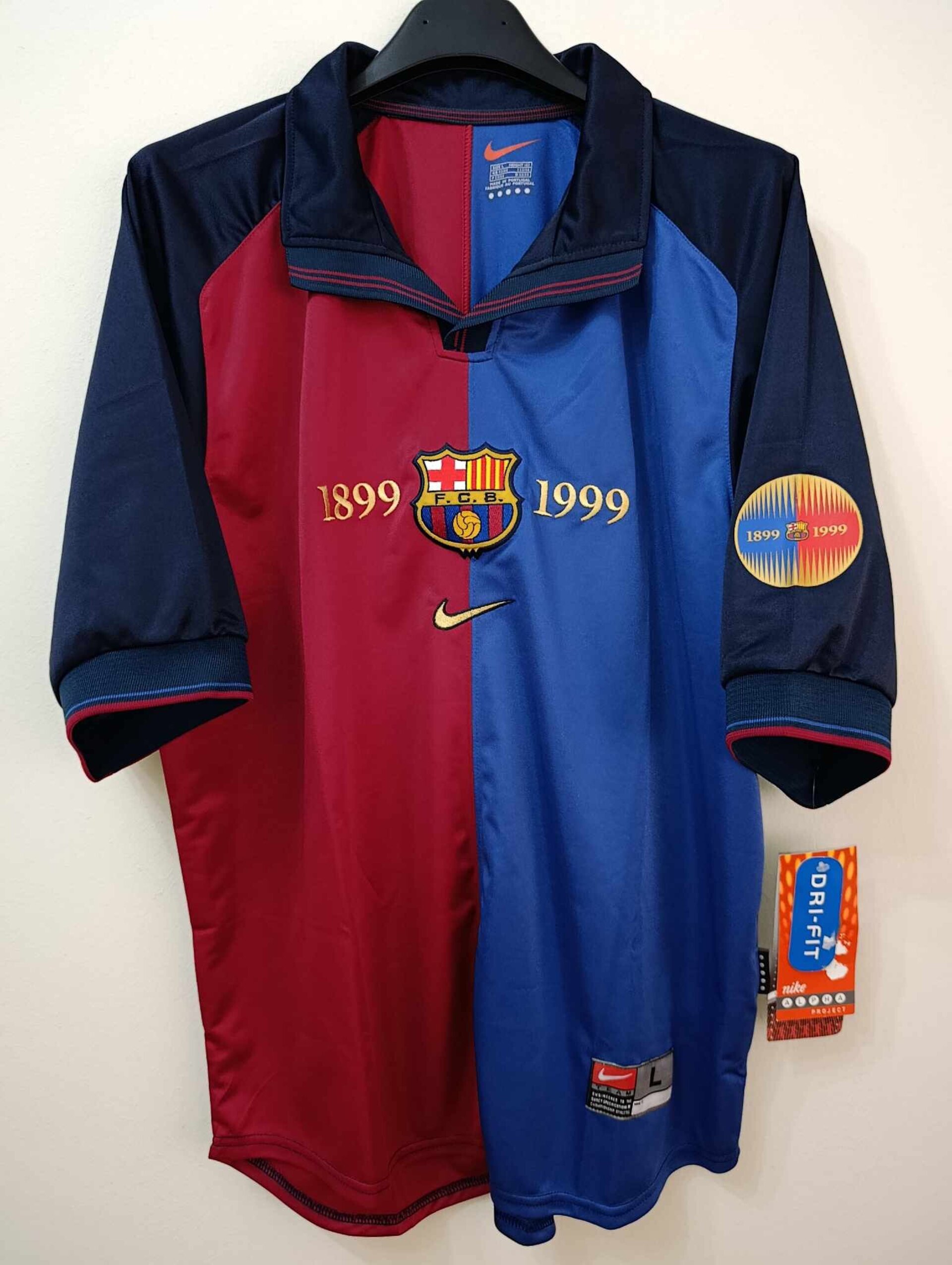 FC BARCELONA 1998-1999 Centenary BNWT L - 1