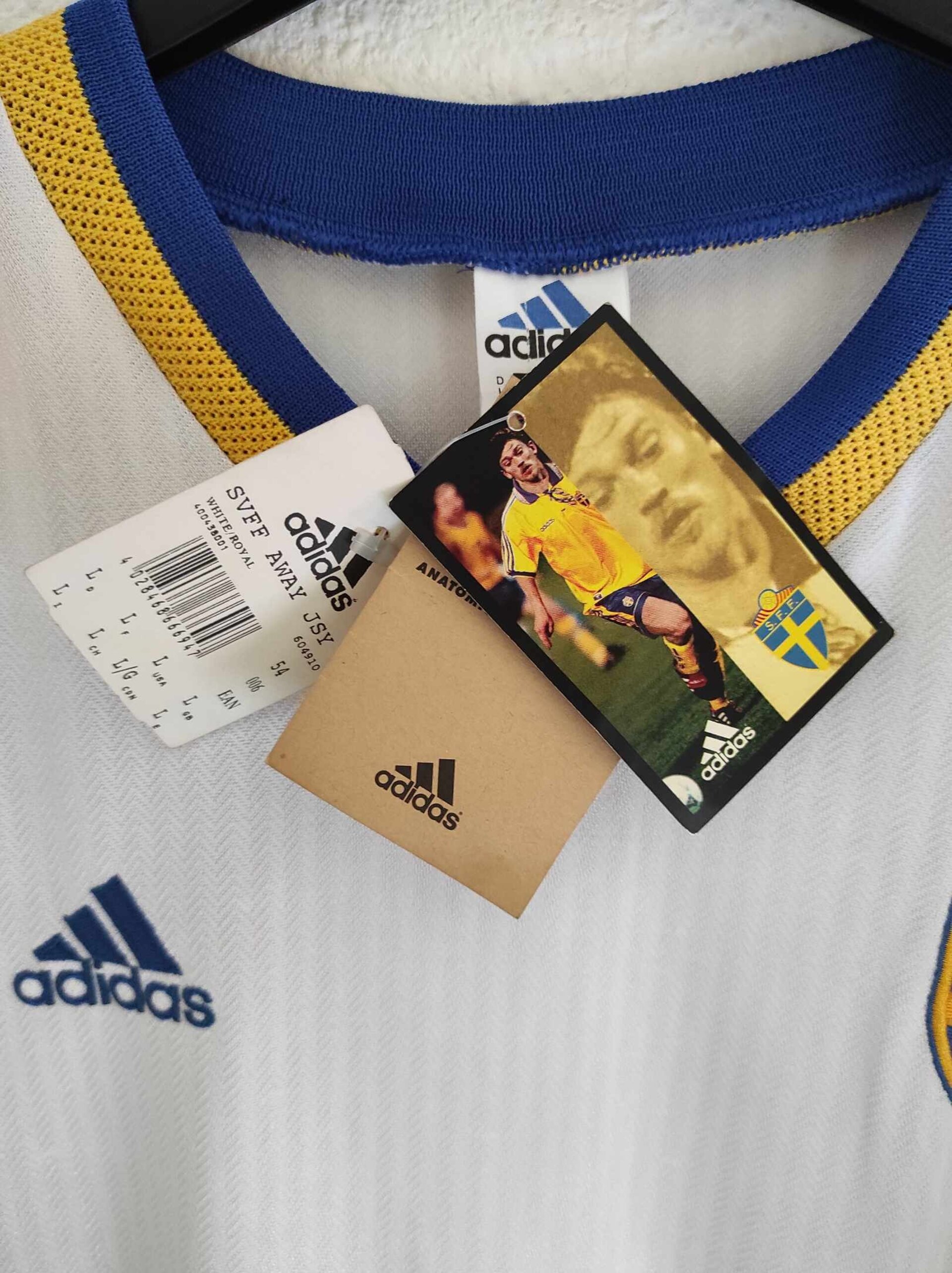 SWEDEN 1998 away BNWT L - 2