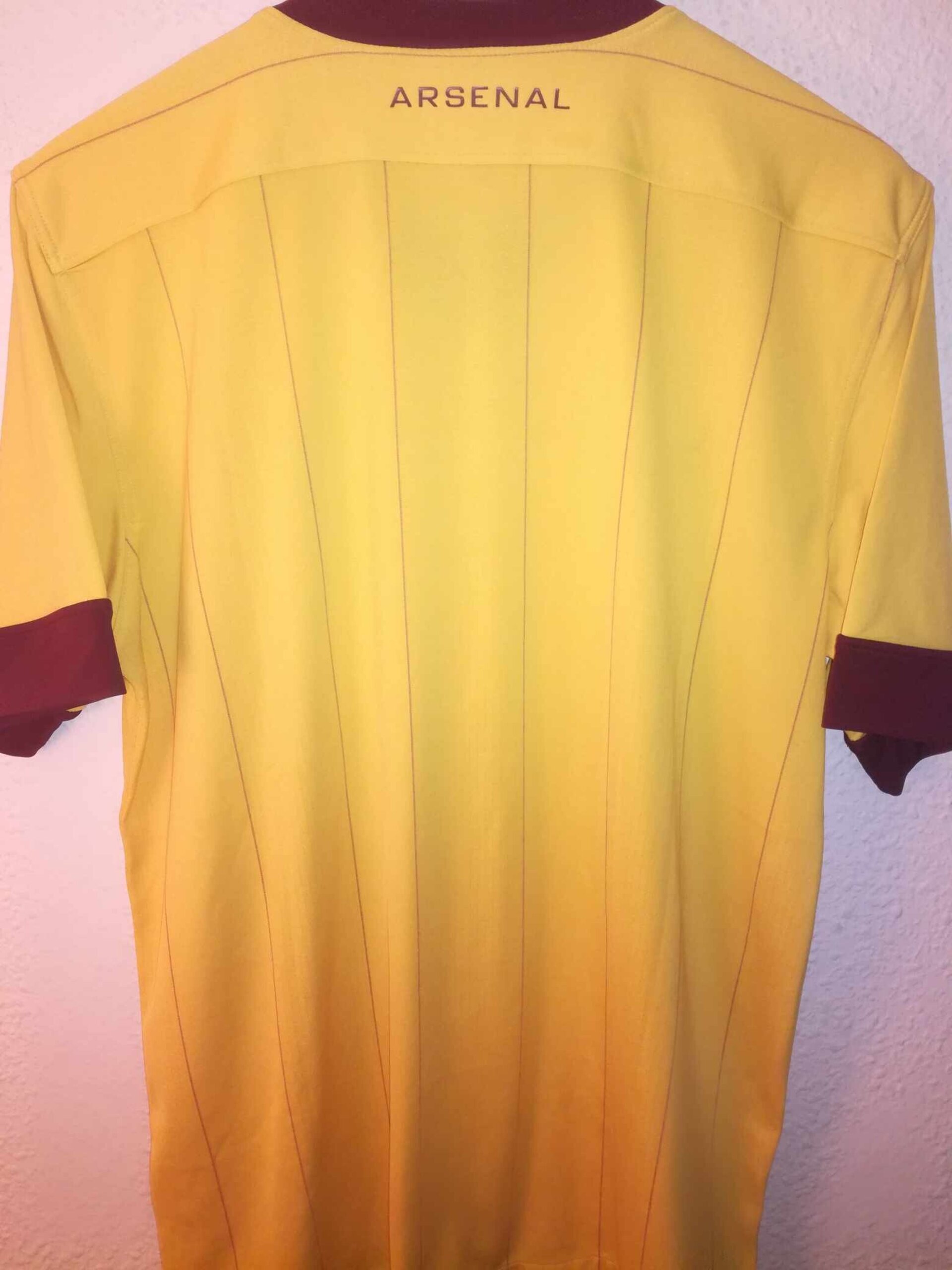 ARSENAL 2010-2011 away M - 4
