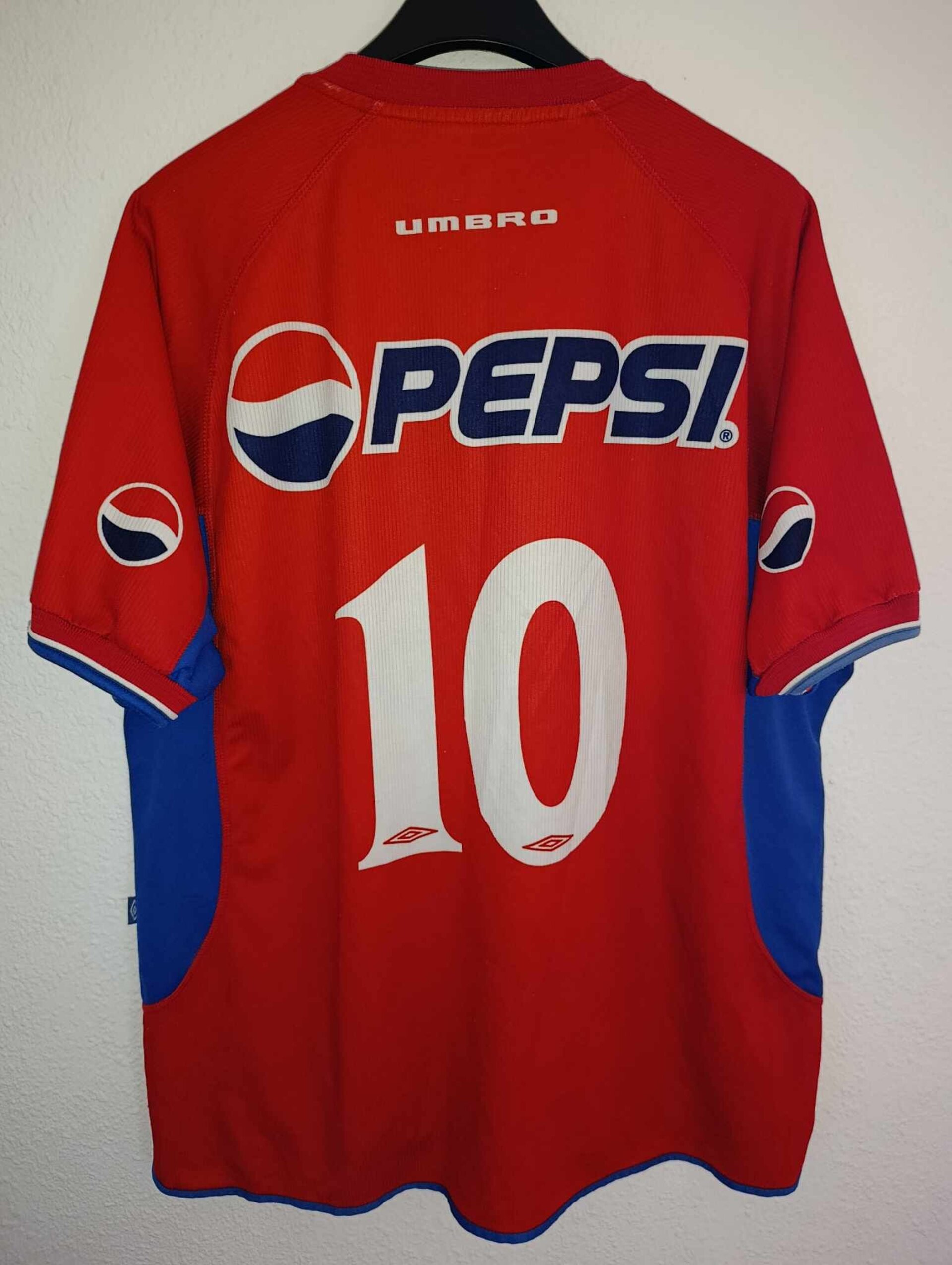 CLUB NACIONAL DE FUTBOL 2001 L - 2