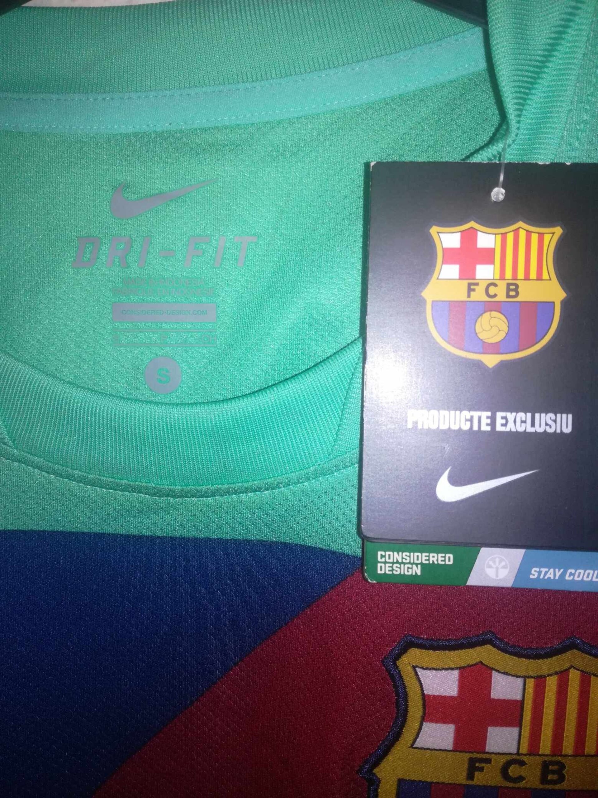 FC BARCELONA 2010-2011 away BNWT S - 2
