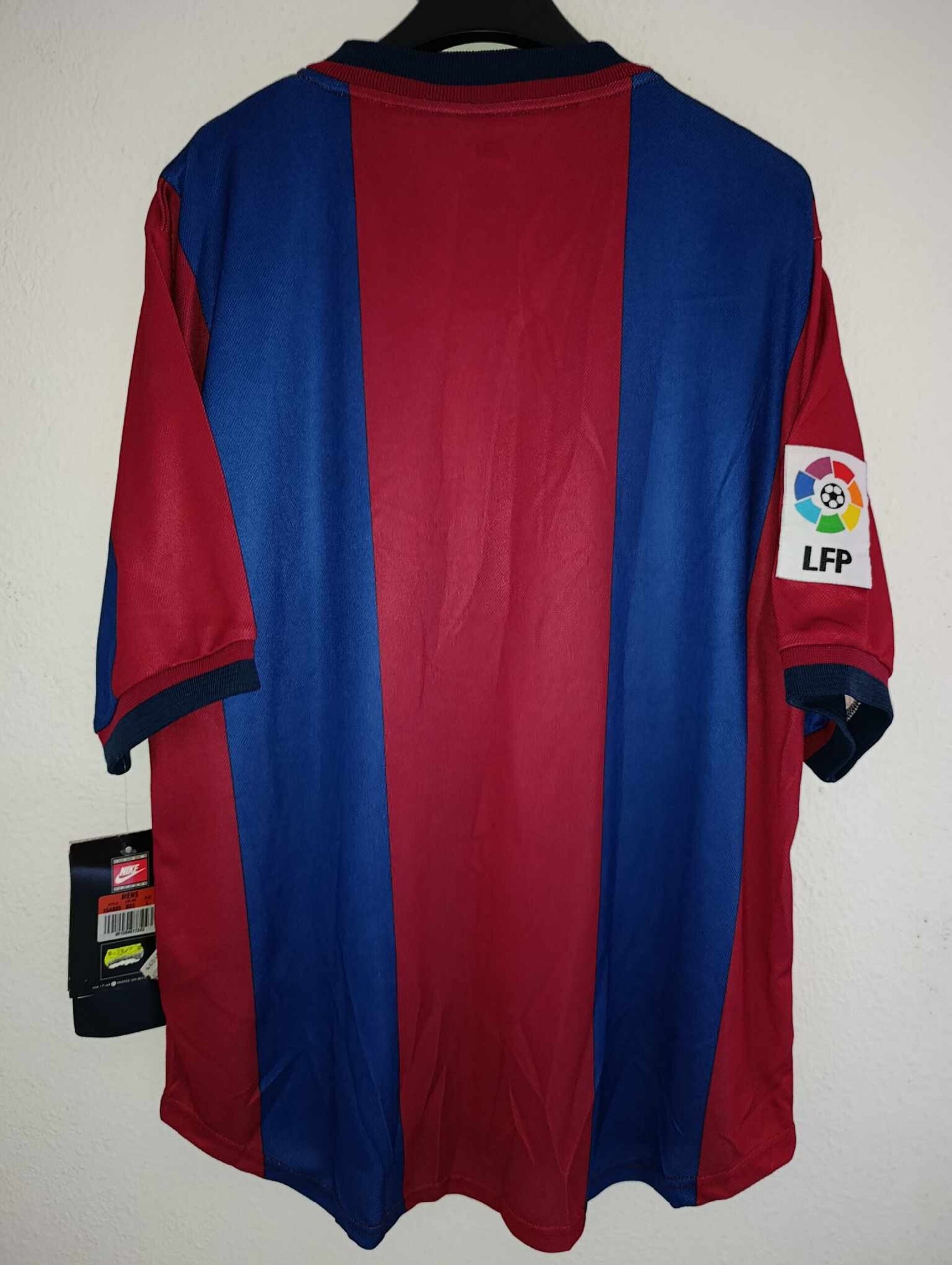 FC BARCELONA 1998-1999 BNWT L - 11
