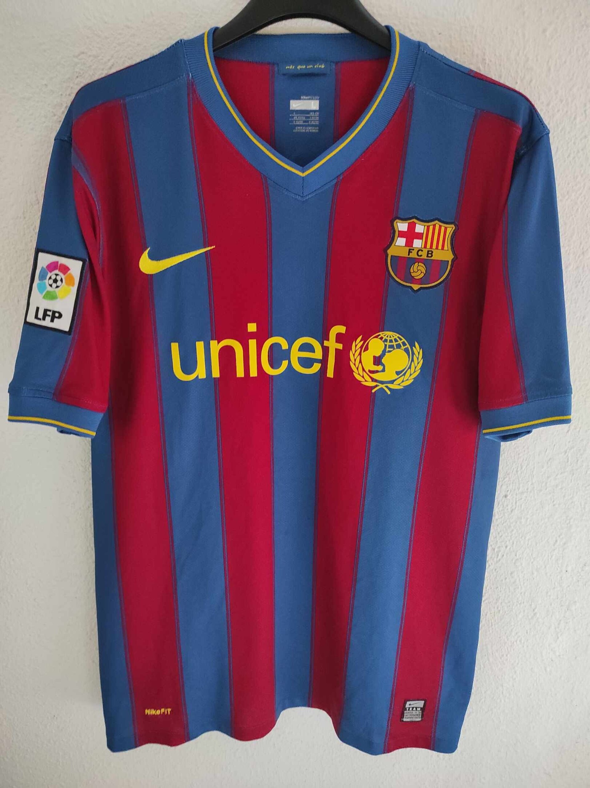 FC BARCELONA 2009-2010 A. Iniesta 8 L - 2