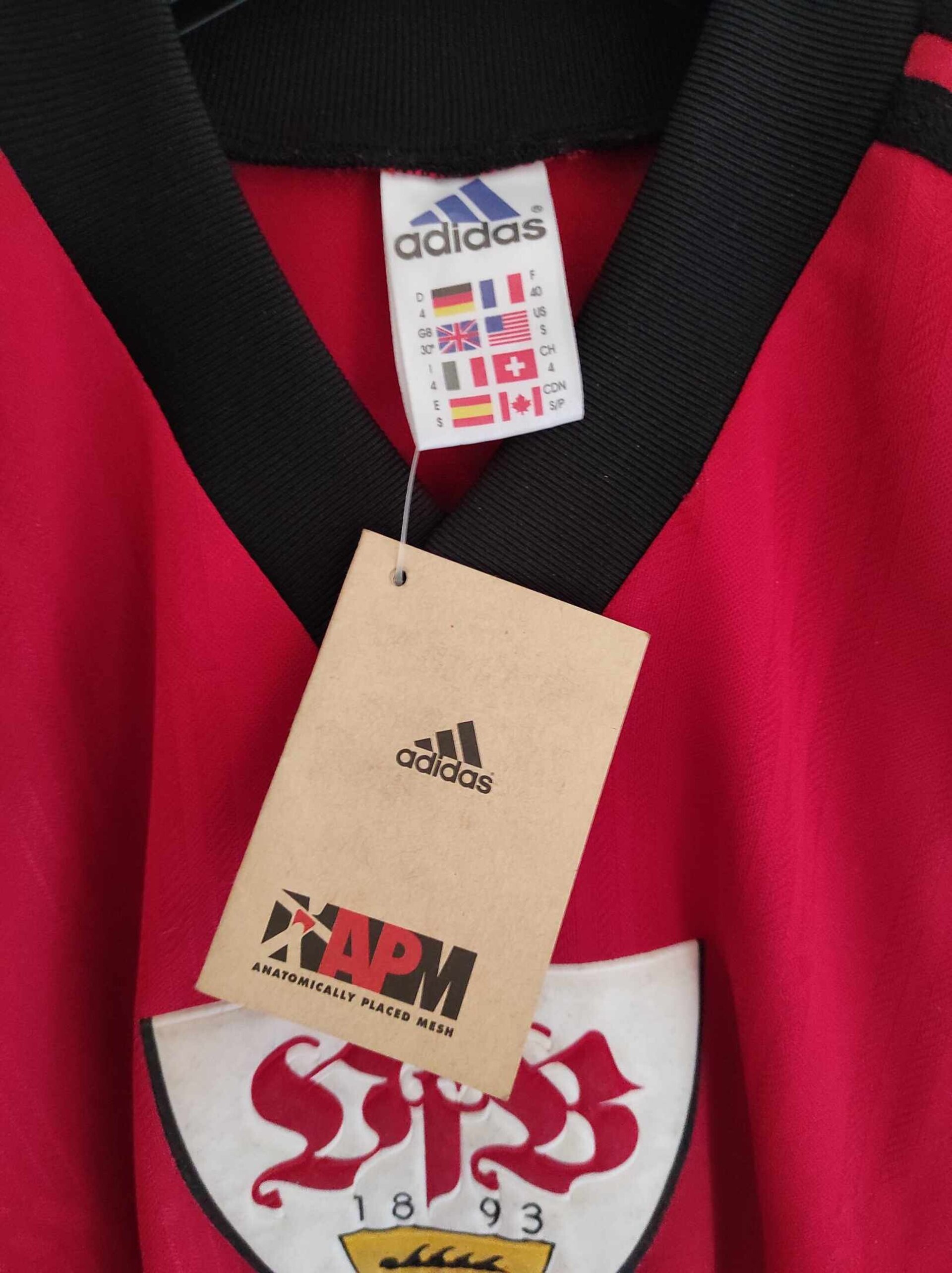 STUTTGART 1998-1999 BNWT Training S - 2