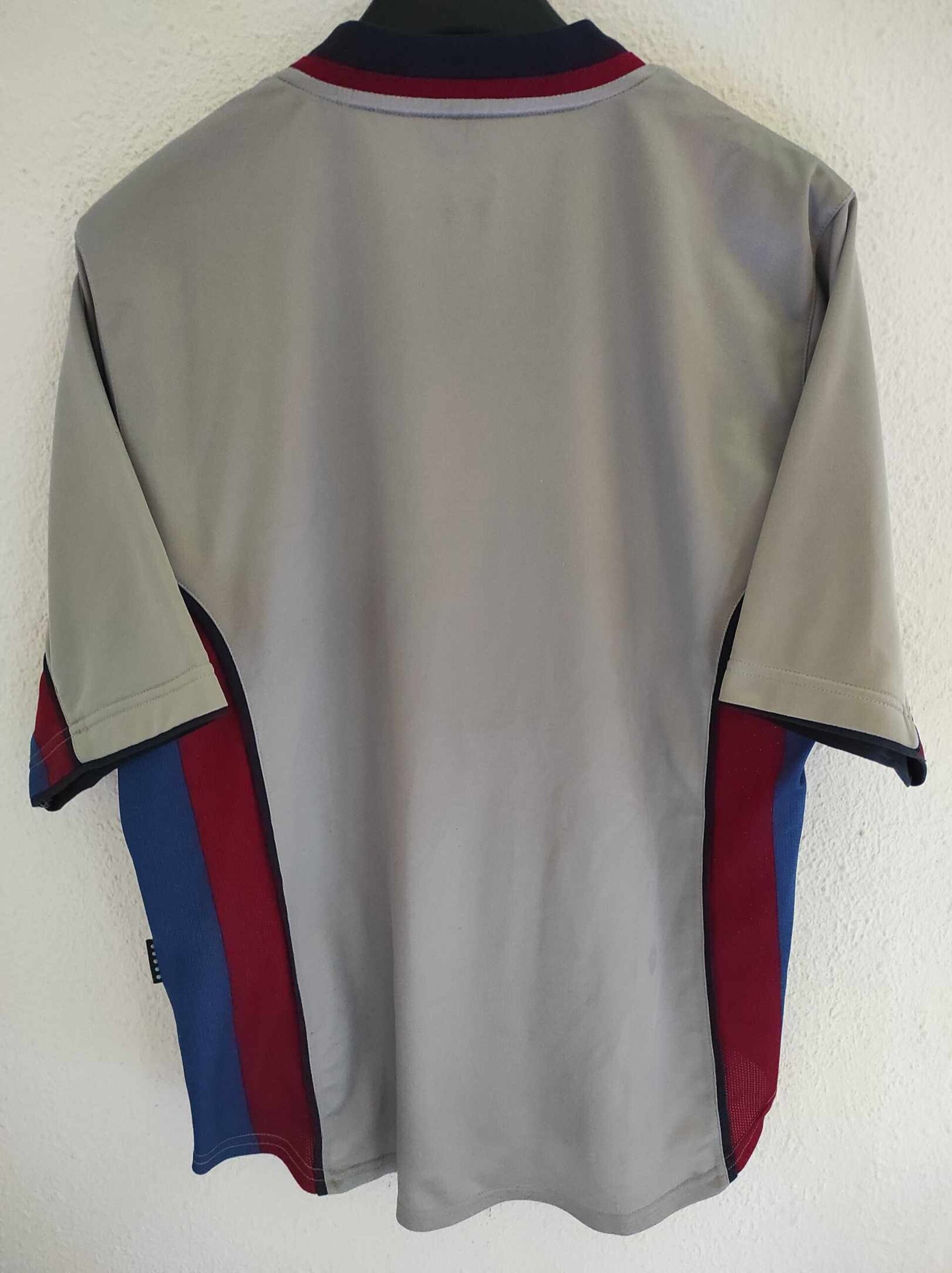 FC BARCELONA 1998-2001 away S - 6