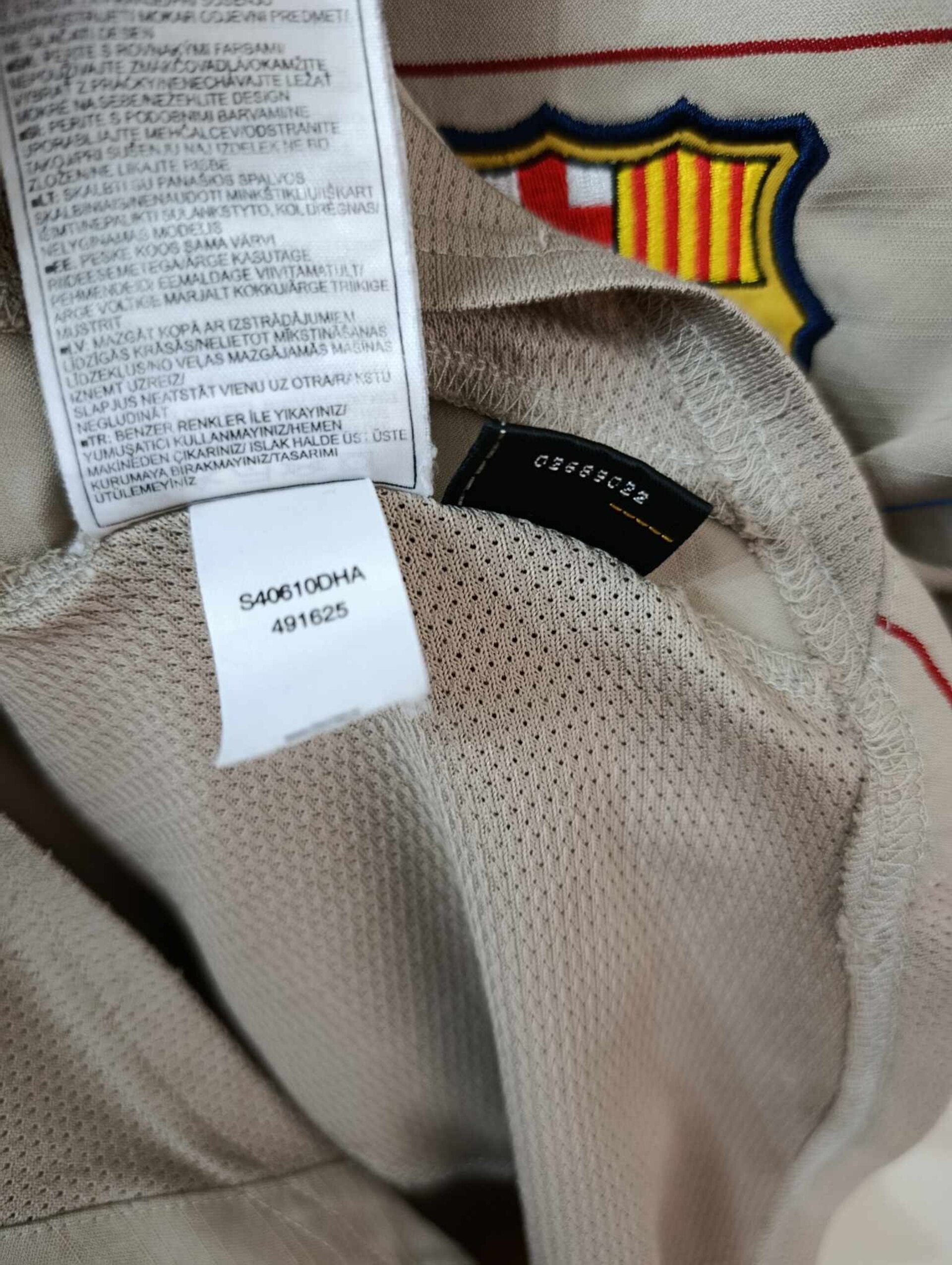 FC BARCELONA 2003-2004 away XS - 4