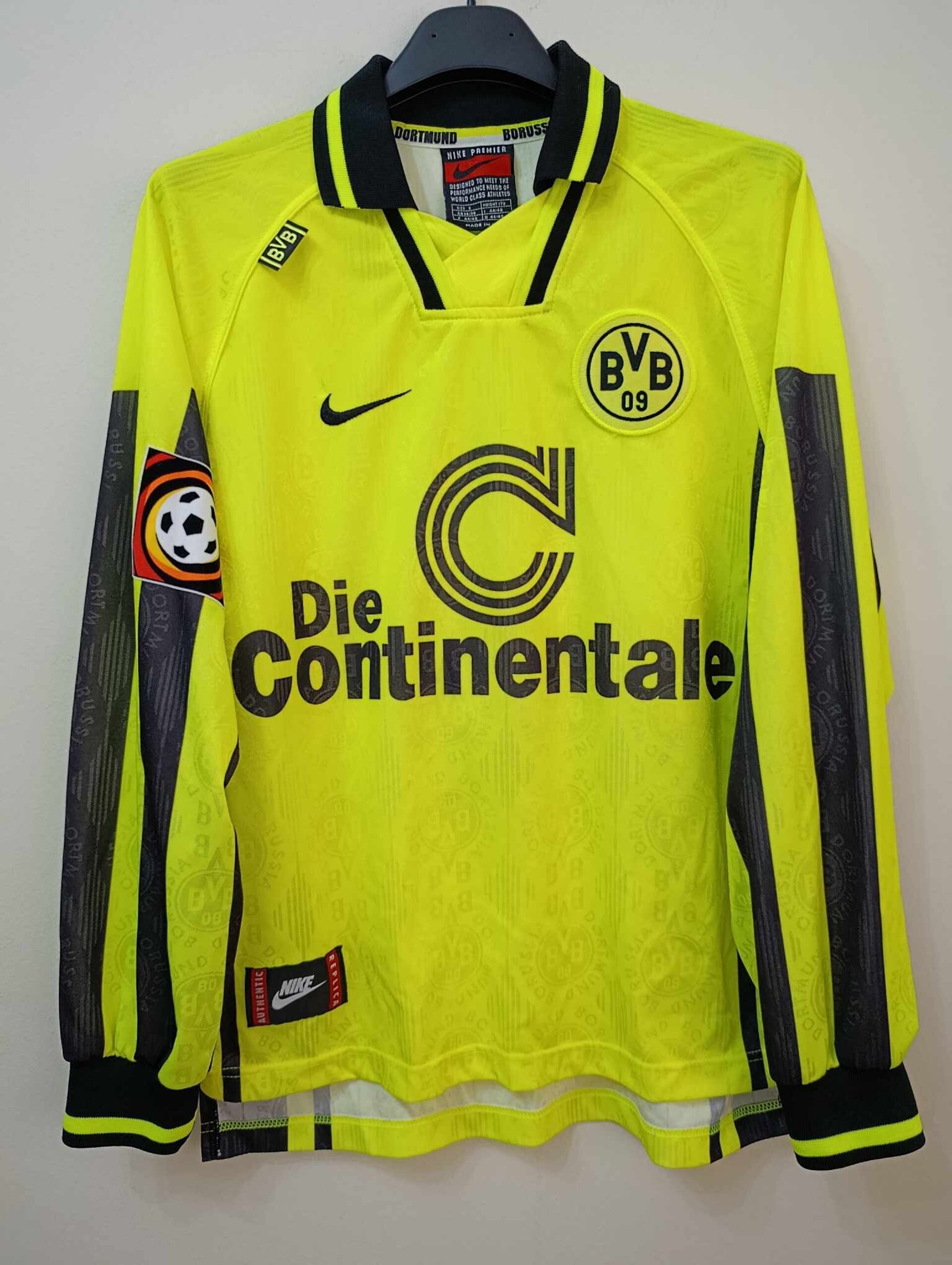 BORUSSIA DORTMUND 1996-1997 Sousa 19 S - 2
