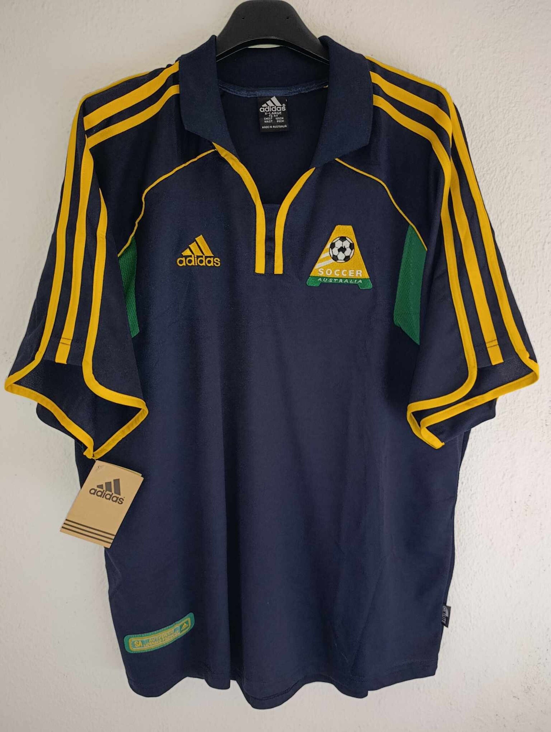 AUSTRALIA 2000-2001 away BNWT XL - 1