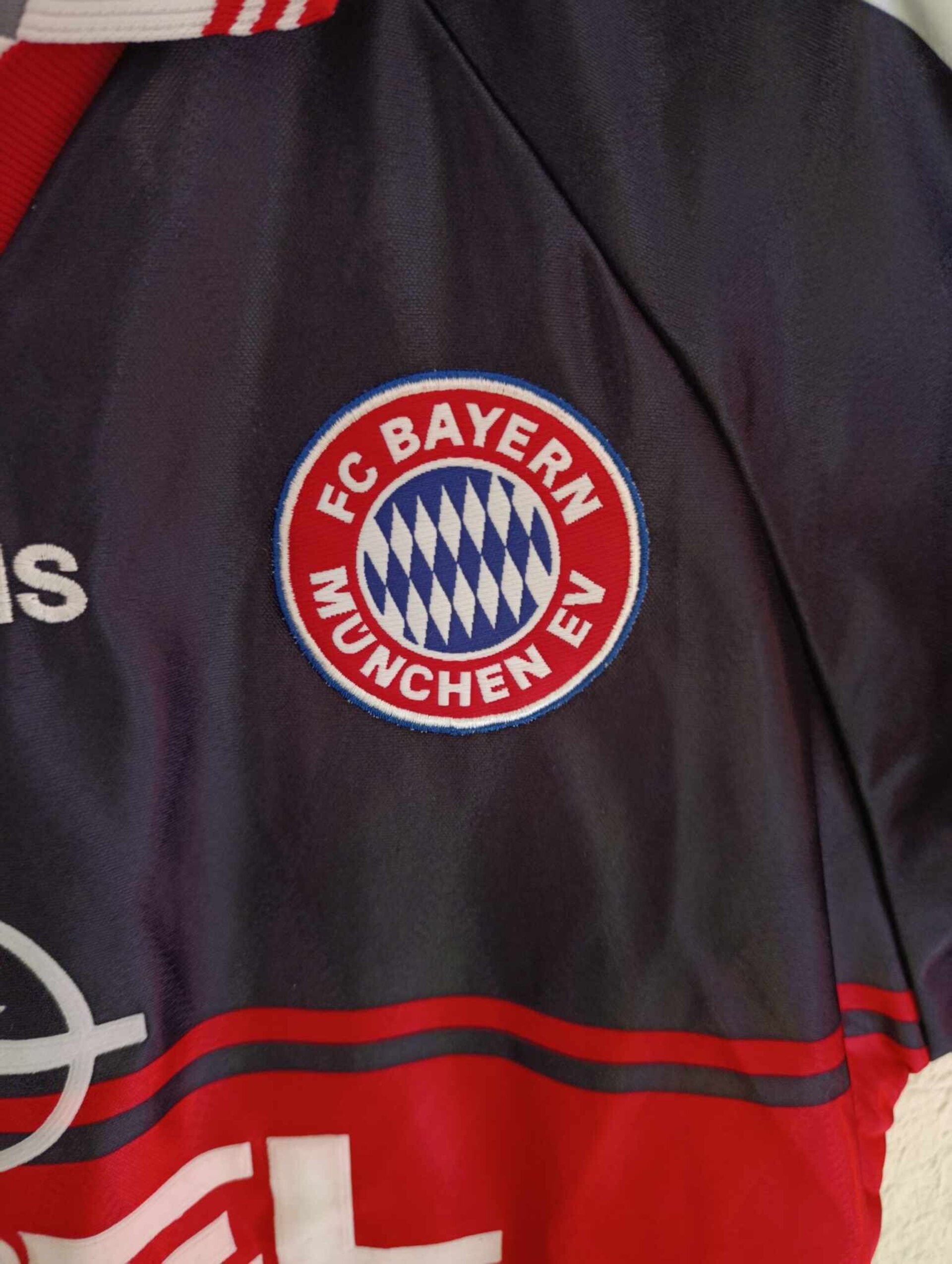 BAYERN MUNICH 1997-1999 L - 5