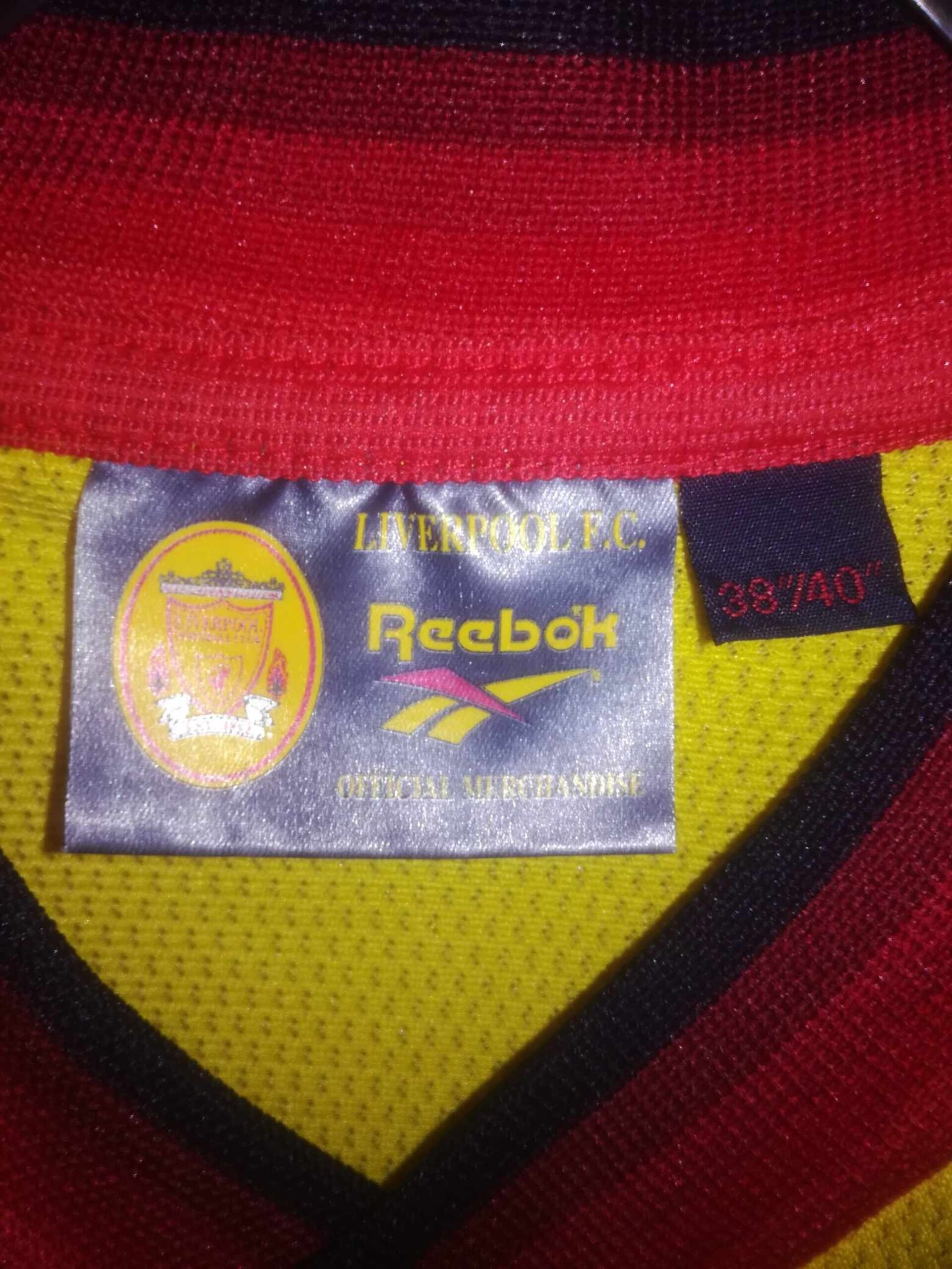 LIVERPOOL 1998-1999 away Size 38/40 - 5