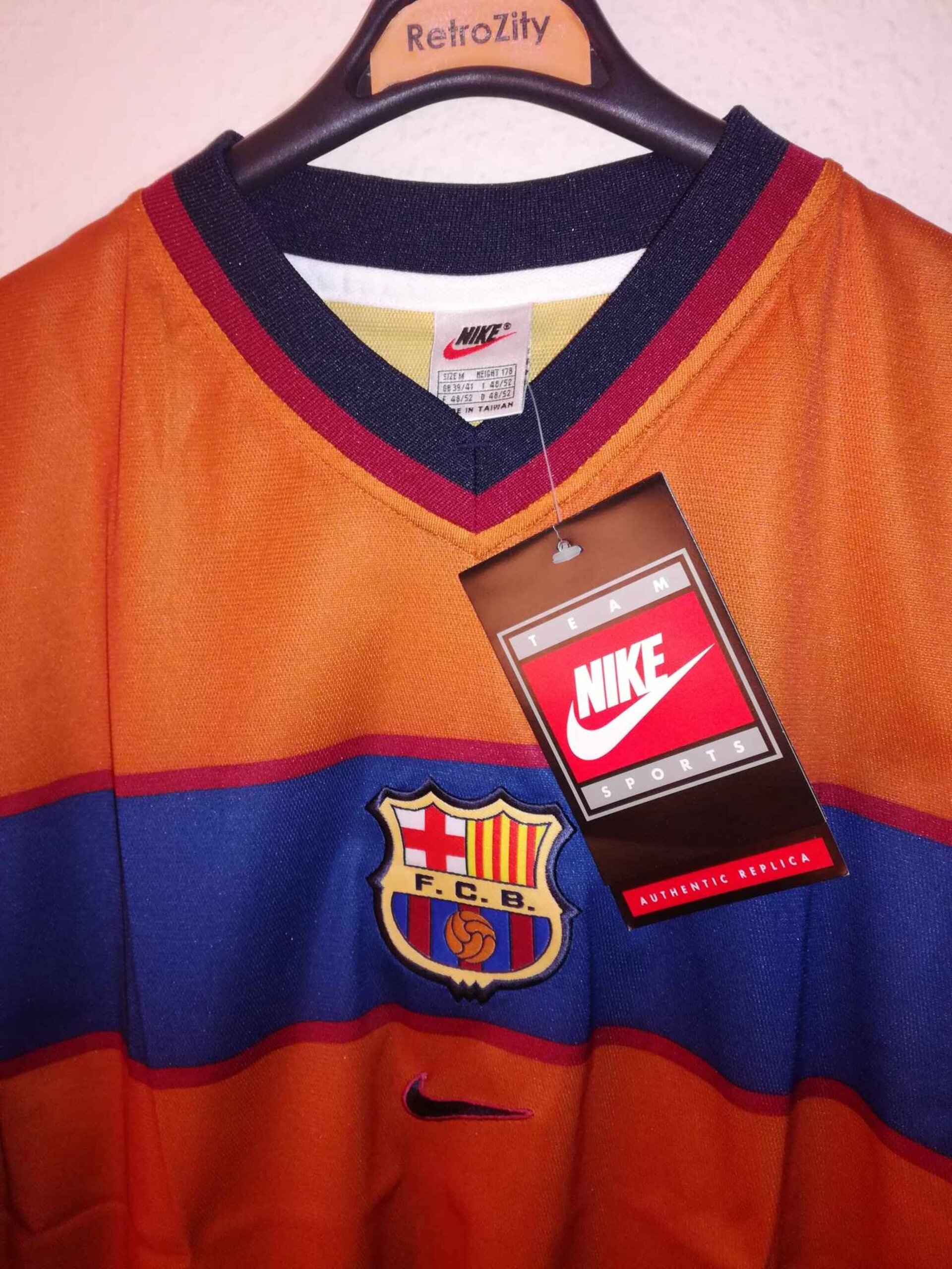 FC BARCELONA 1998-1999 BNWT away M - 4