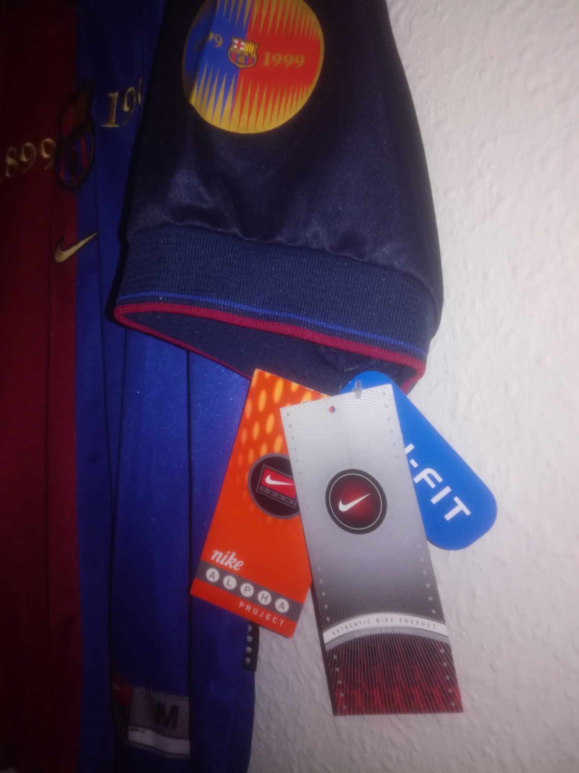 FC BARCELONA 1998-1999 Centenary BNWT M - 4