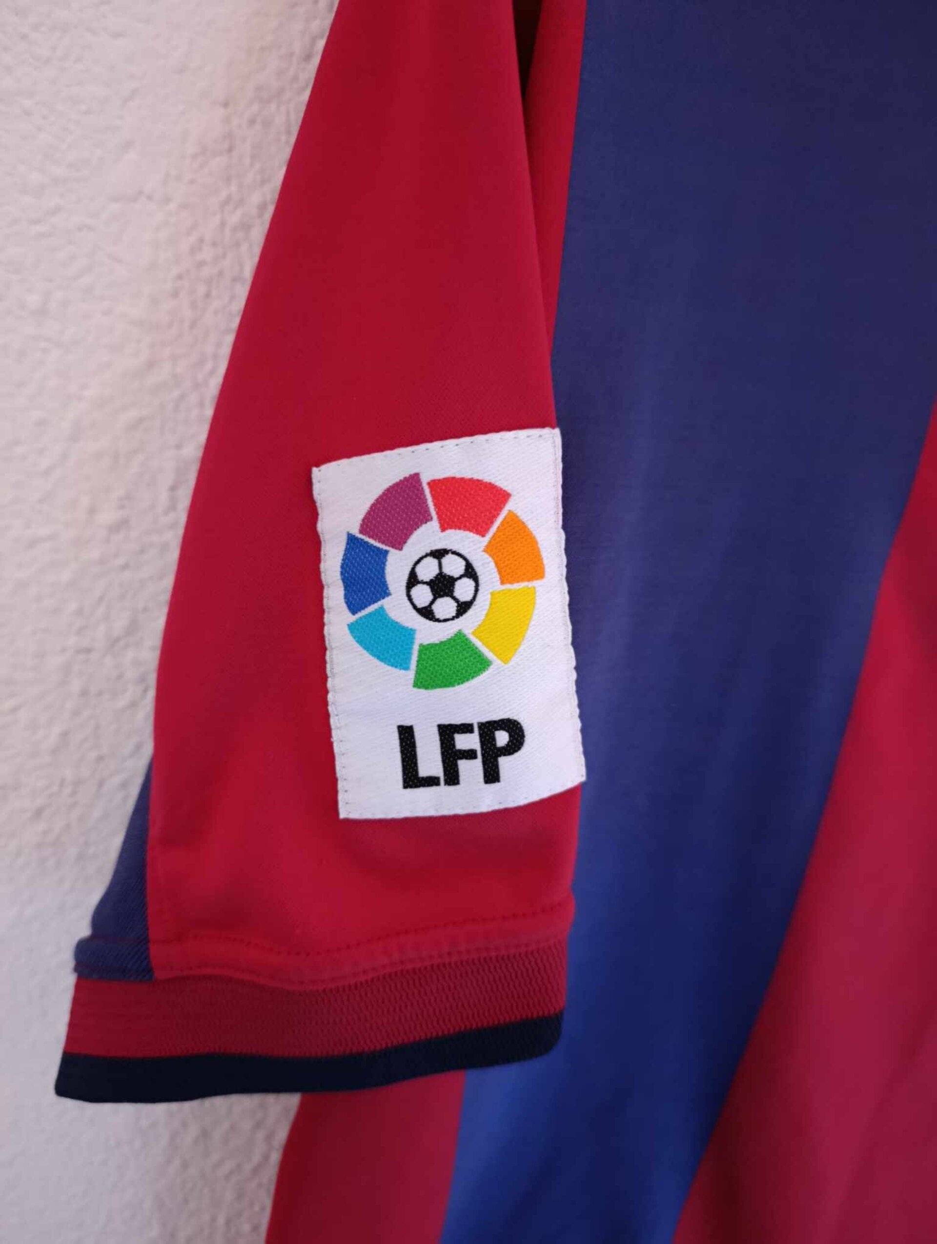 FC BARCELONA 2000-2001 number 9 S - 5