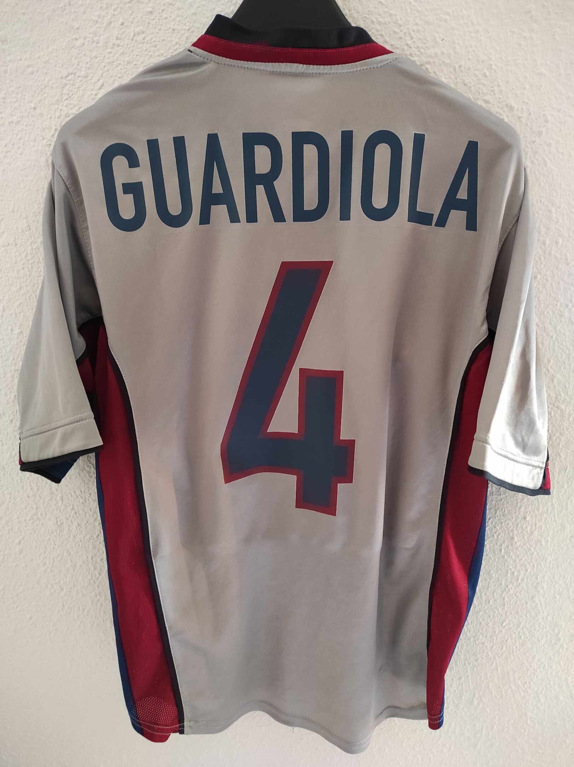 FC BARCELONA 1998-2001 Guardiola 4 away M - 1
