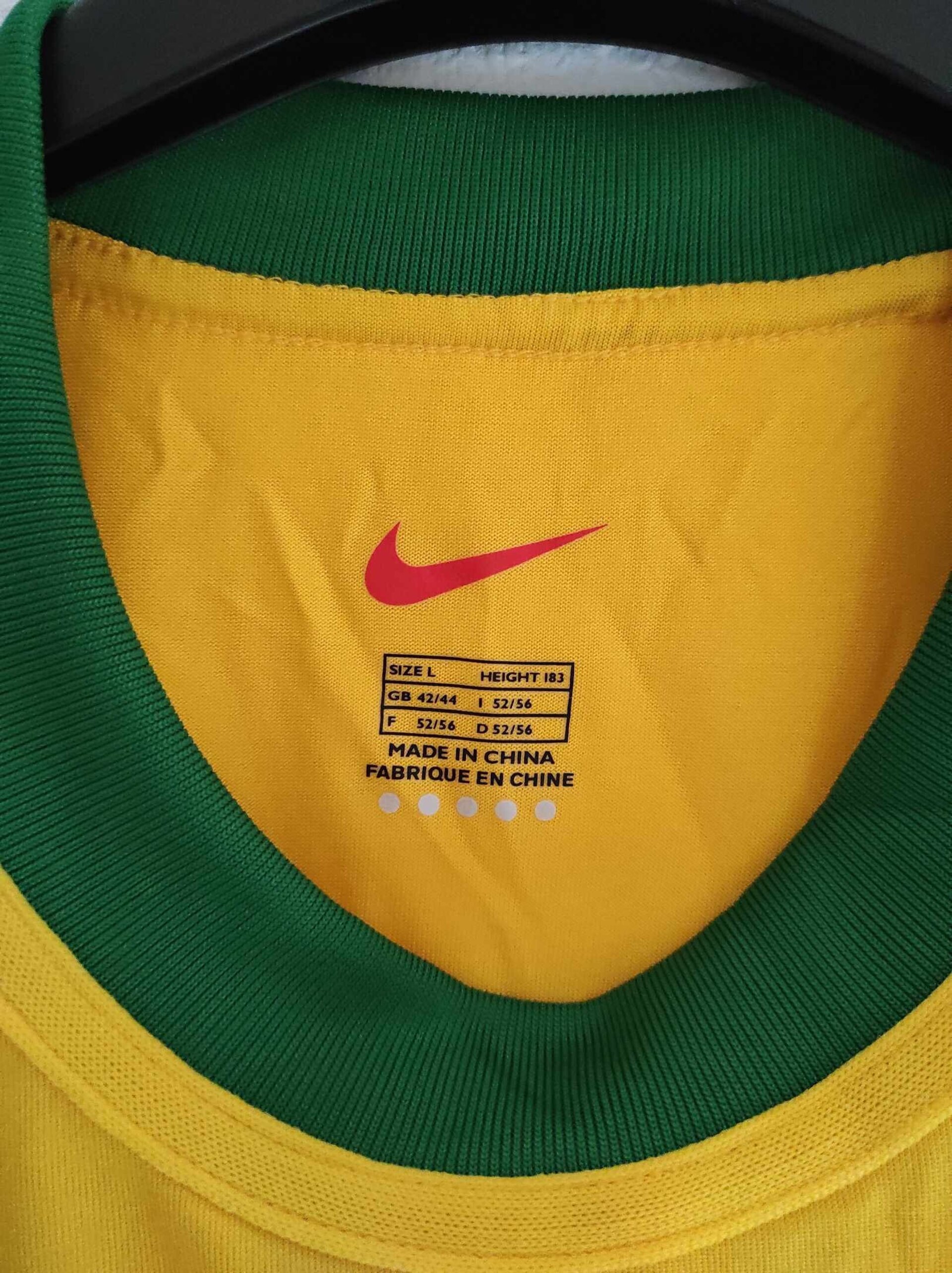 BRAZIL 2000 BNWT L - 2