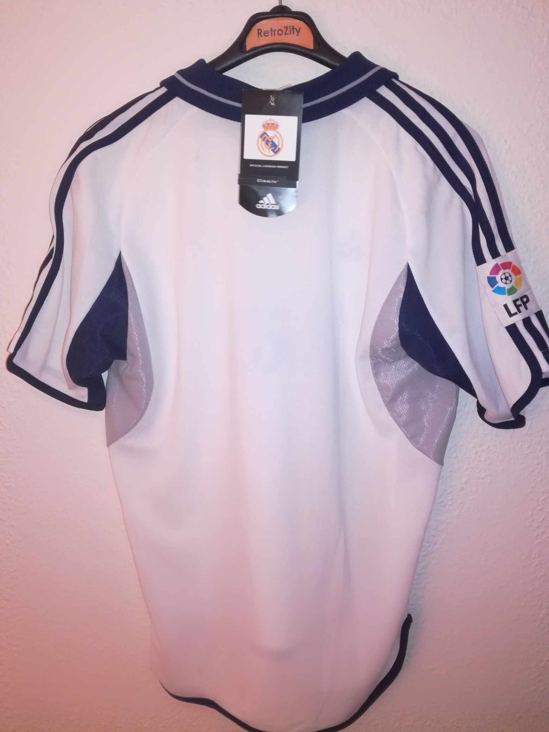 REAL MADRID 2000-2001 BNWT S - 4