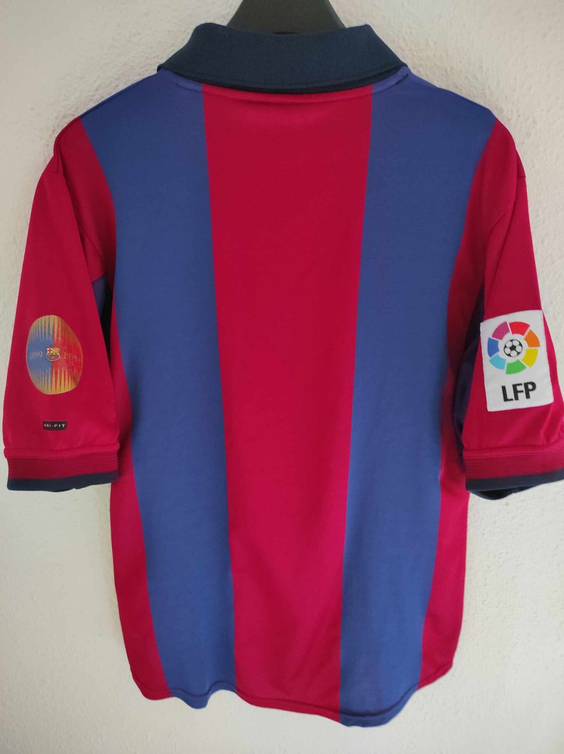 FC BARCELONA 2000-2001 S - 8