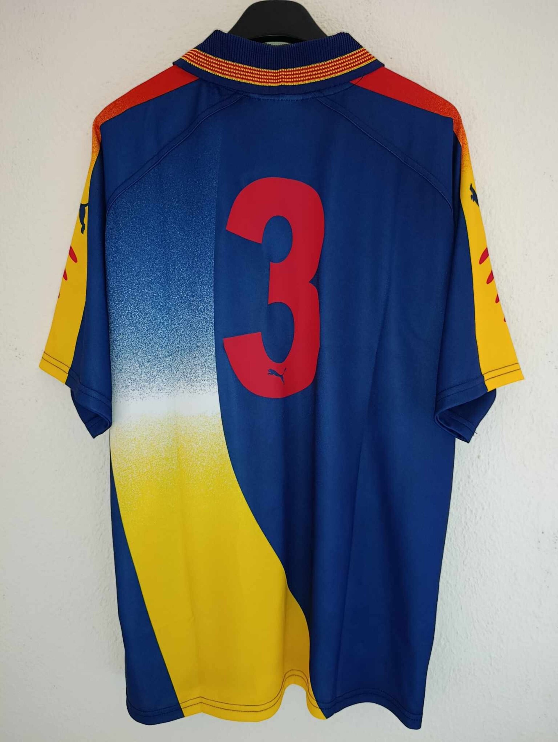 CATALUNYA 2002-2003 BNWT number 3 L - 9