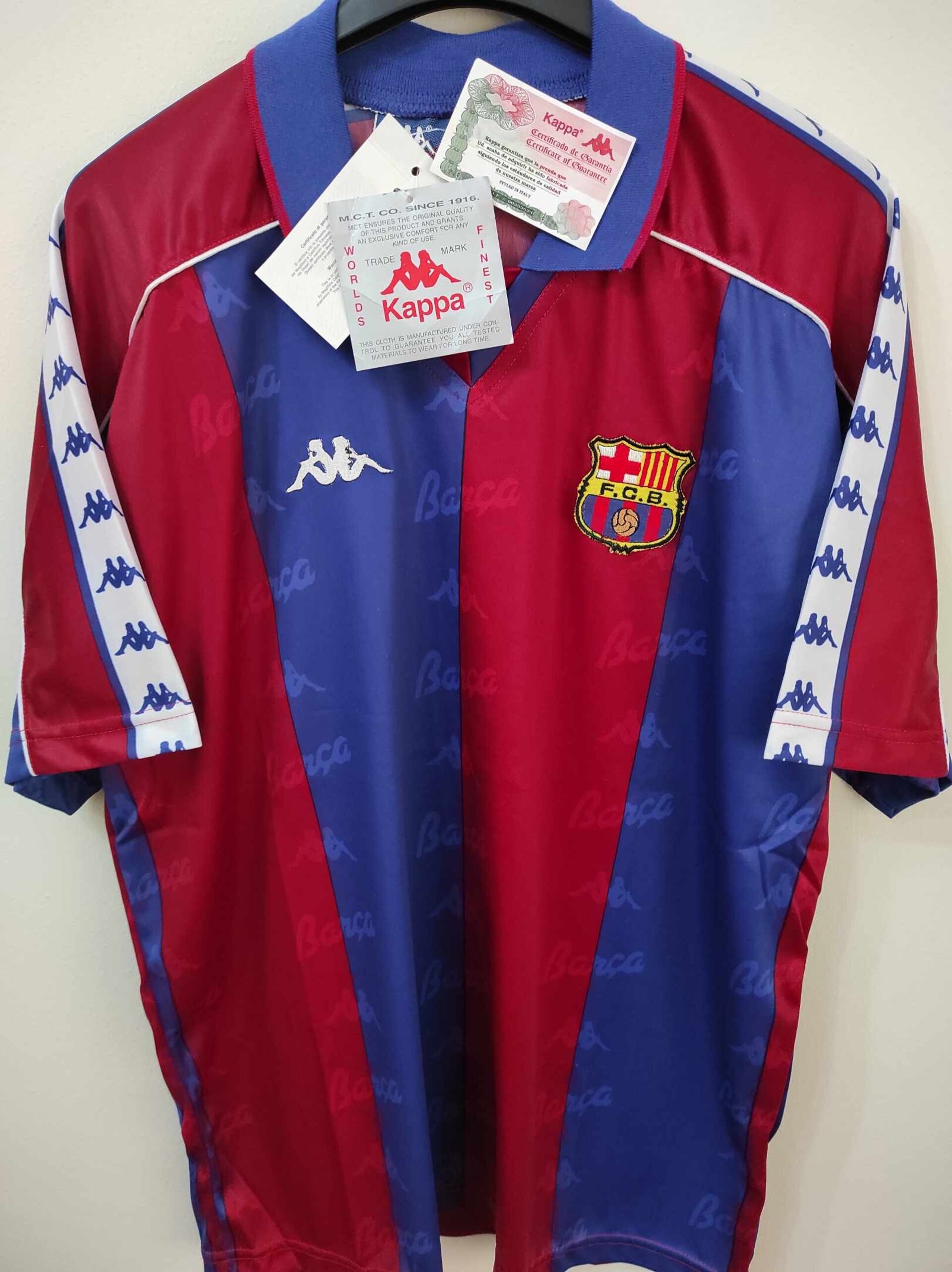 FC BARCELONA 1993-1994 BNWT L - 1