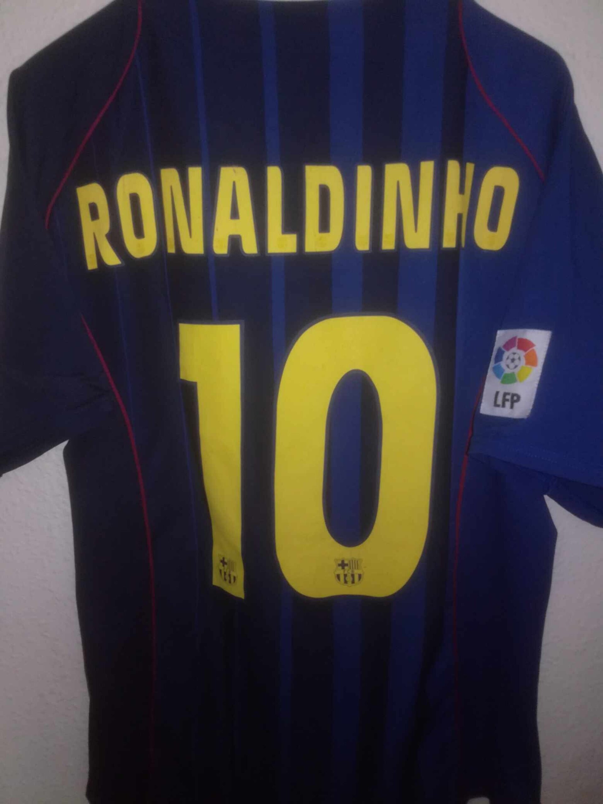 FC BARCELONA 2004-2005 Ronaldinho 10 away M - 1