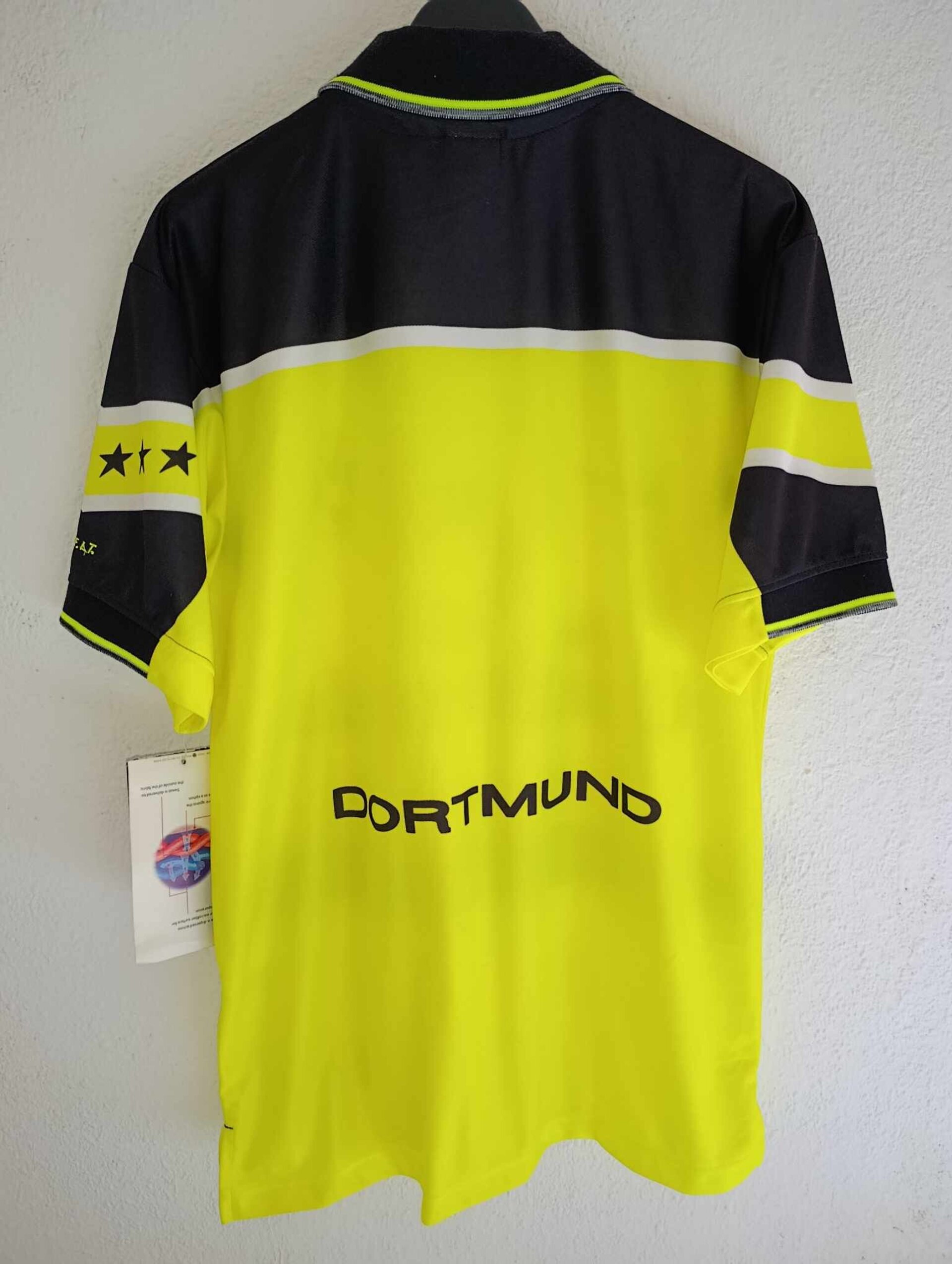 BORUSSIA DORTMUND 1997-1998 BNWT M - 9