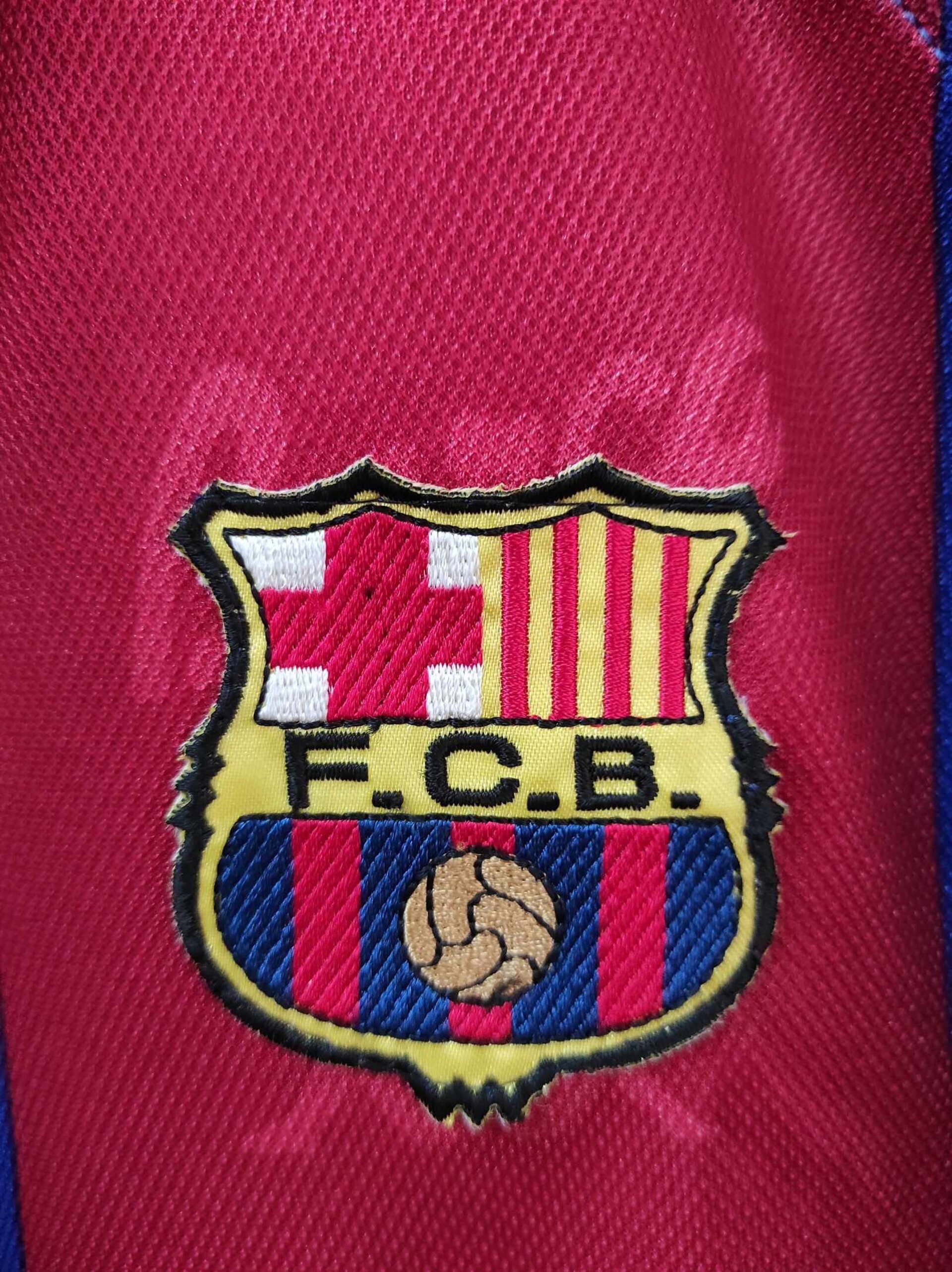 FC BARCELONA 1995-1996 BNWT L - 6