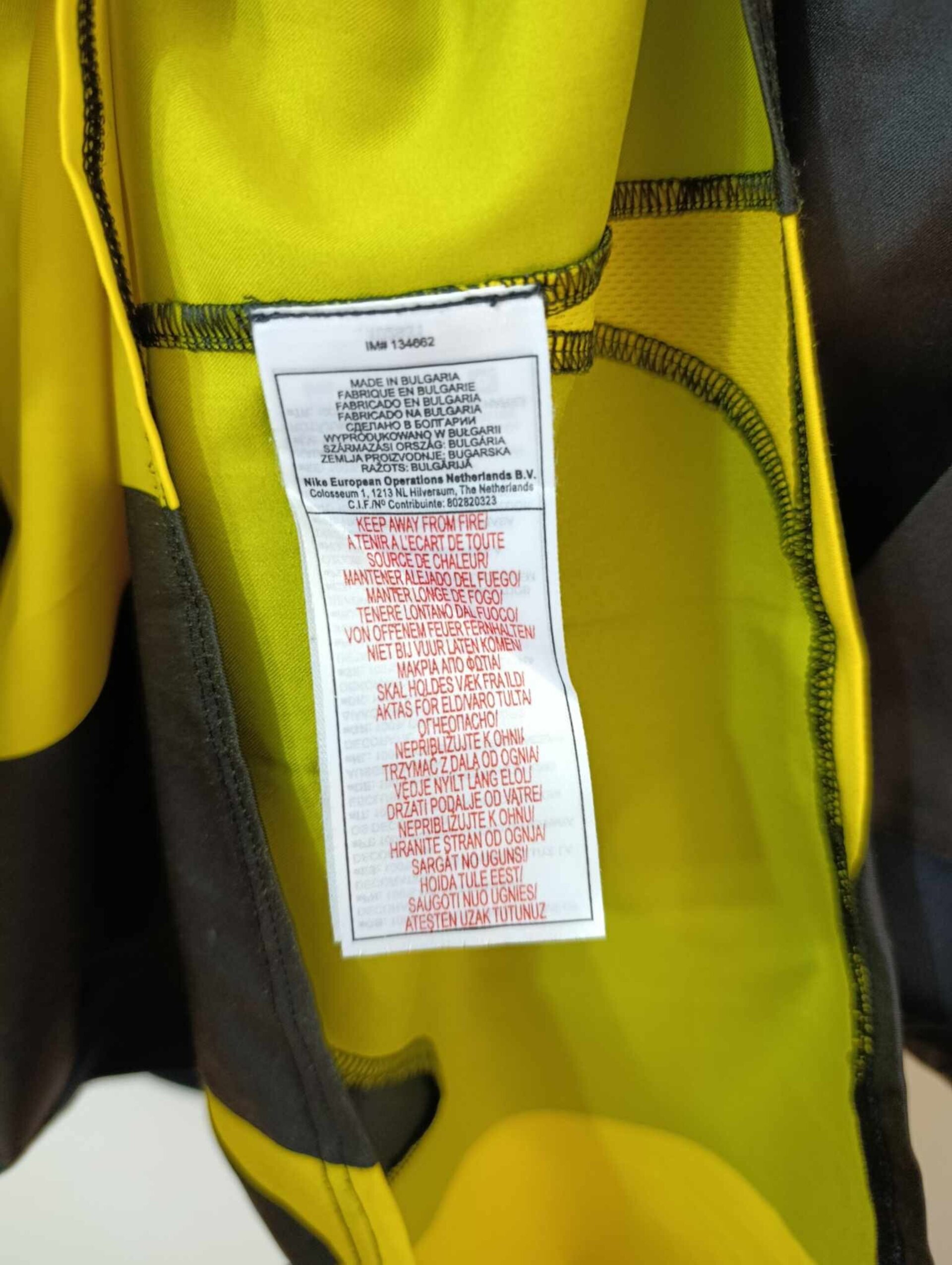 BORUSSIA DORTMUND 2005-2006 Total 90 M - 3