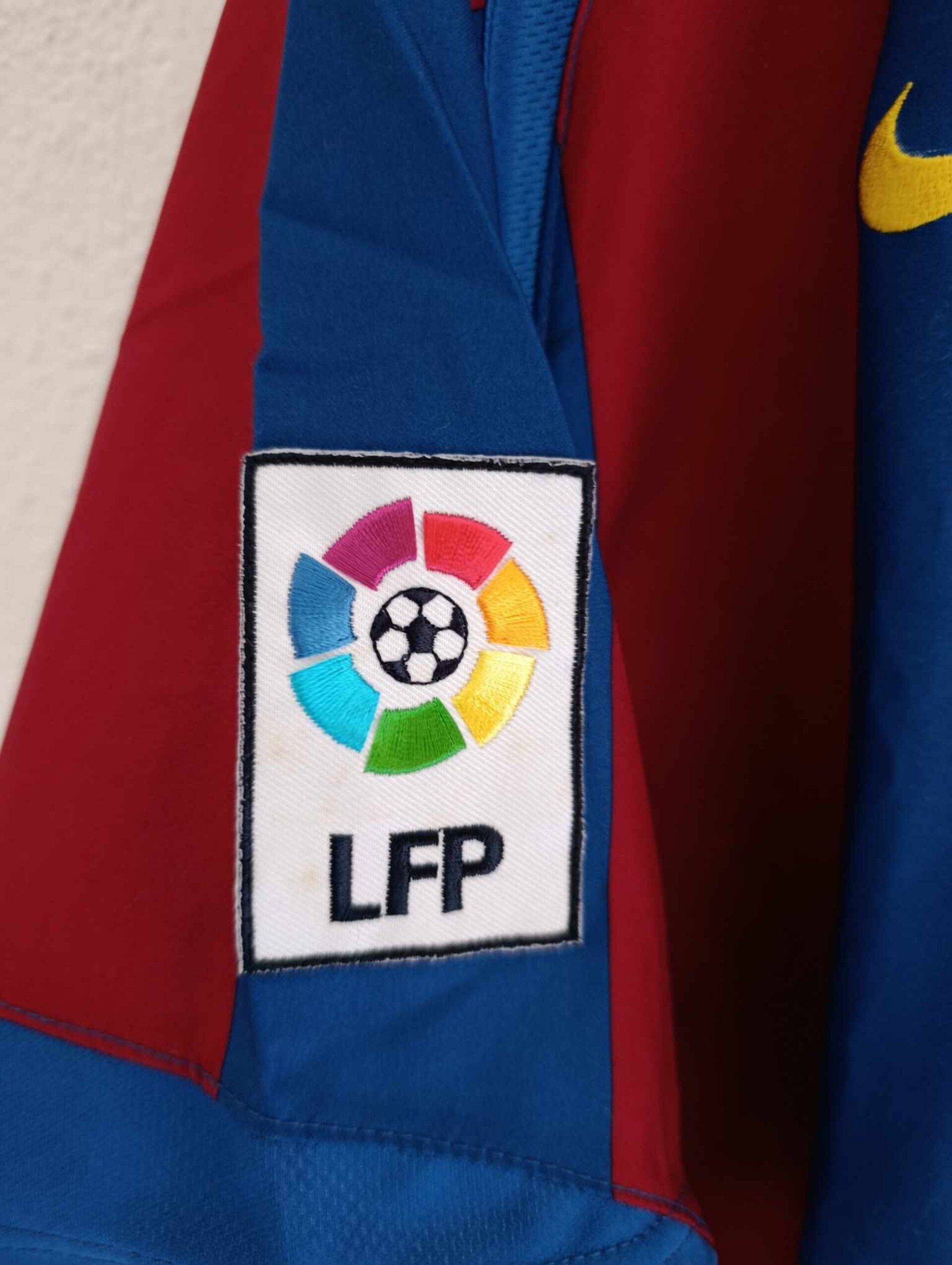 FC BARCELONA 2005-2006 BNWT Total 90 L - 9