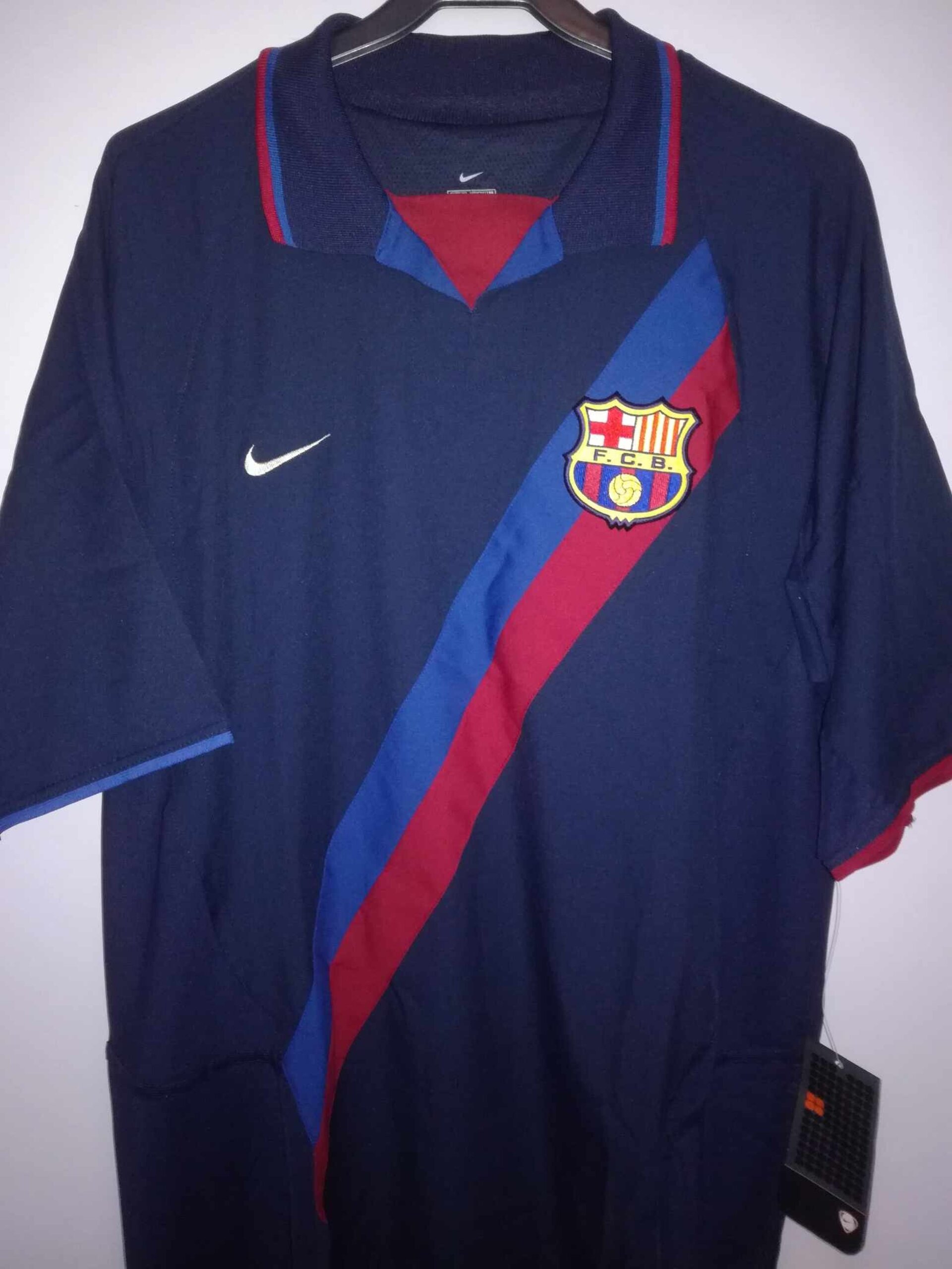 FC BARCELONA 2002-2003 away BNWT XL - 1