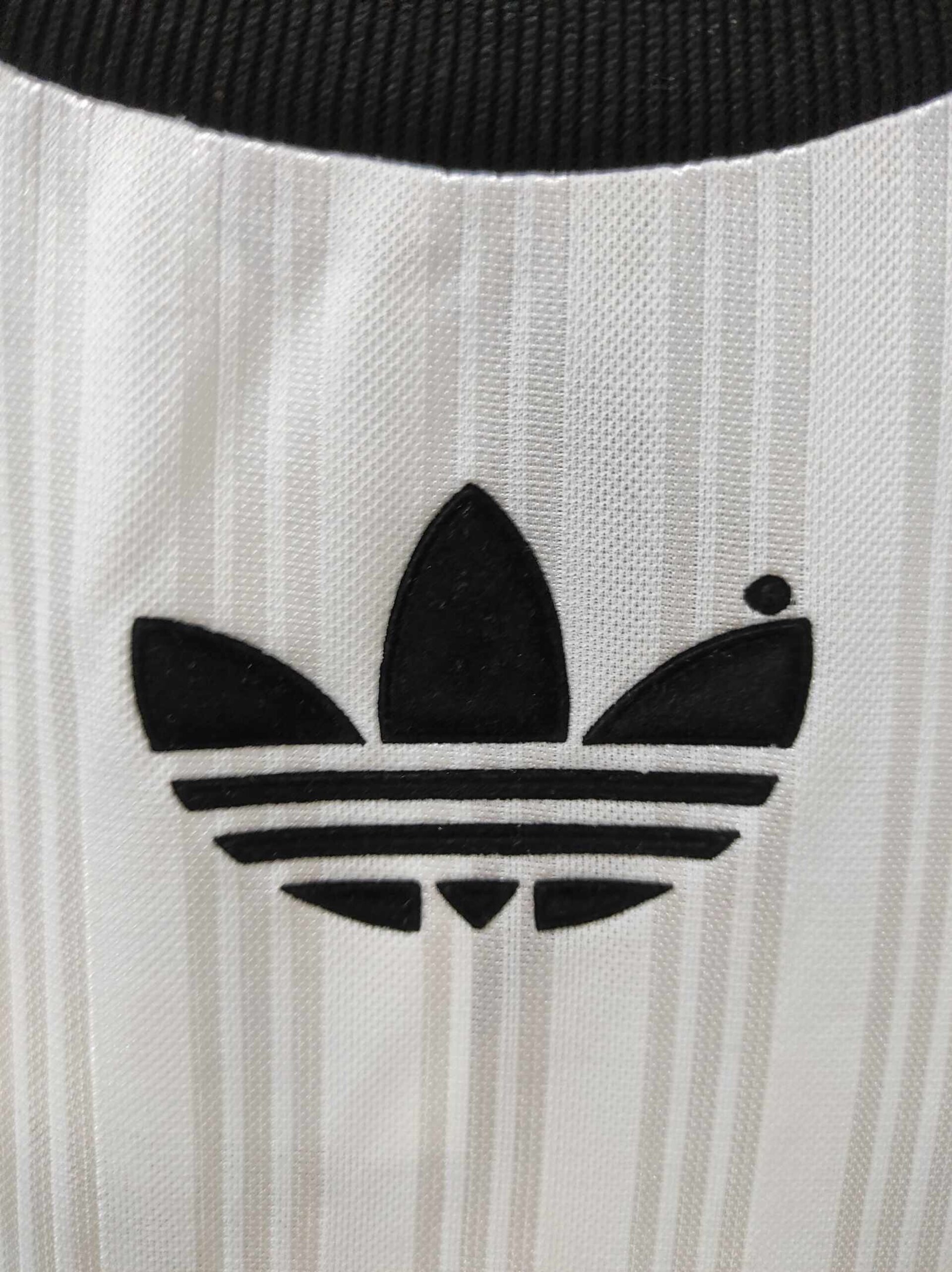 ADIDAS OLDSCHOOL 90s BNWT XL - 4