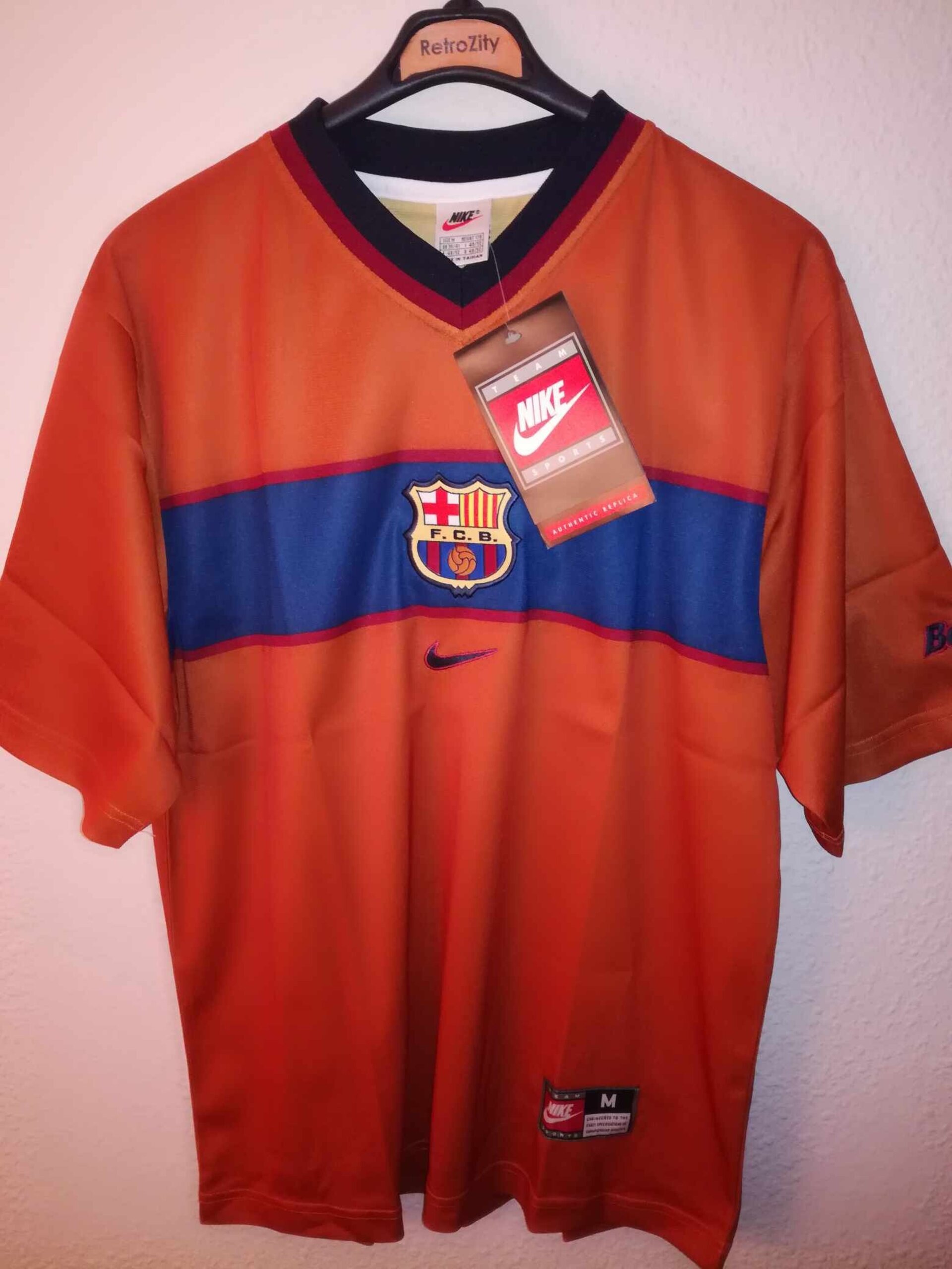 FC BARCELONA 1998-1999 BNWT away M - 1