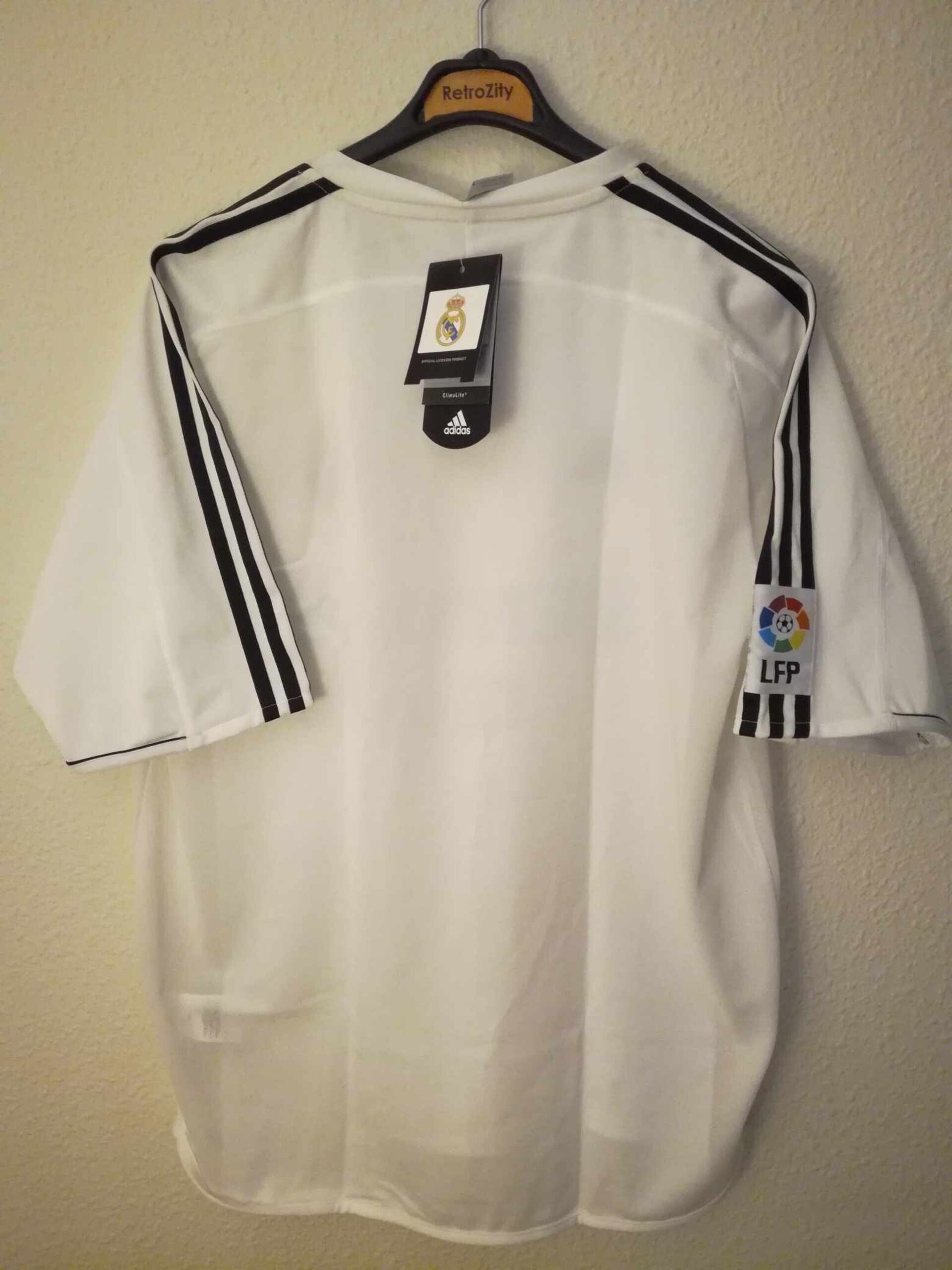 REAL MADRID 2003-2004 BNWT L - 6