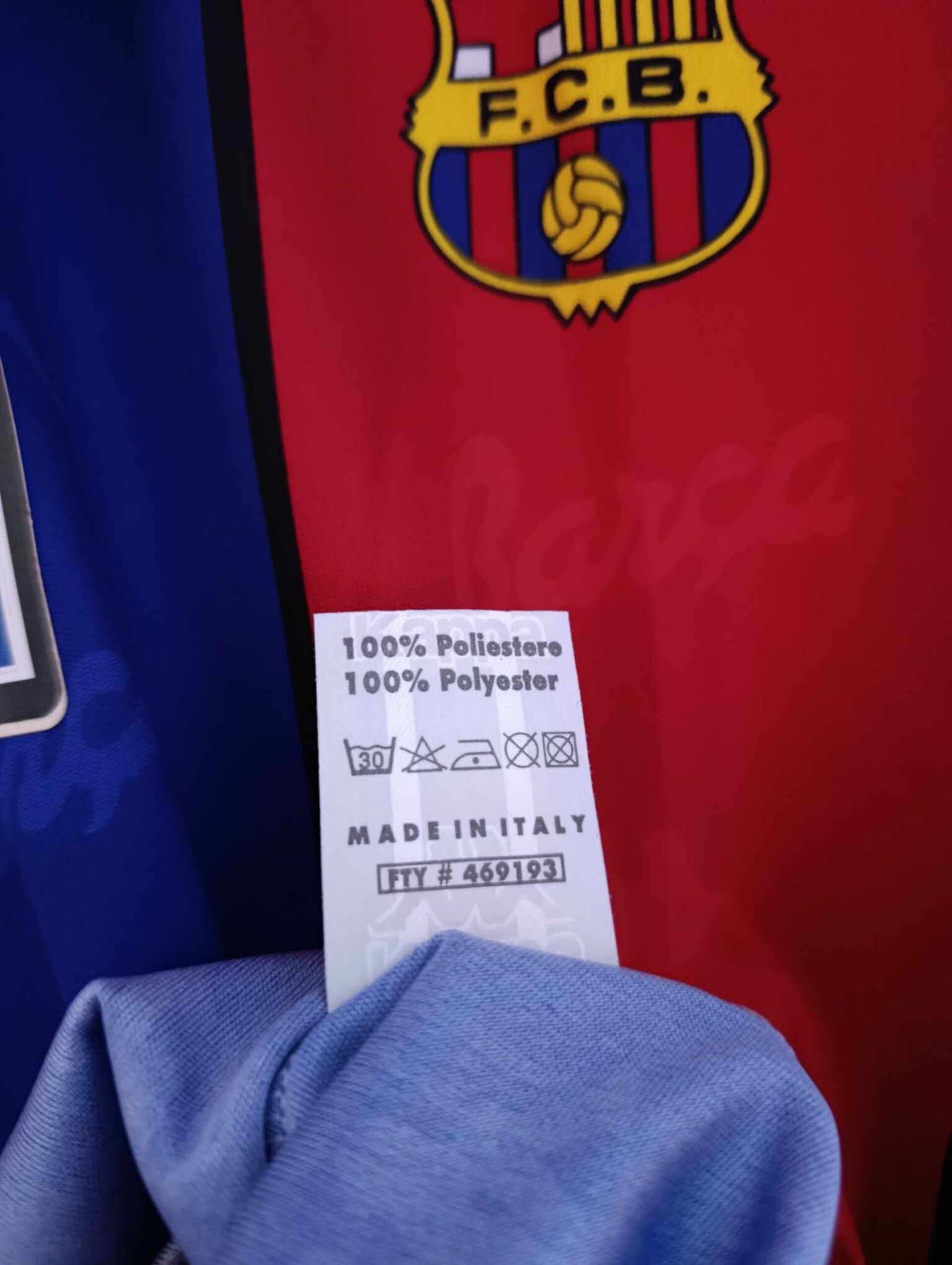 FC BARCELONA 1996-1997 BNWT M - 6