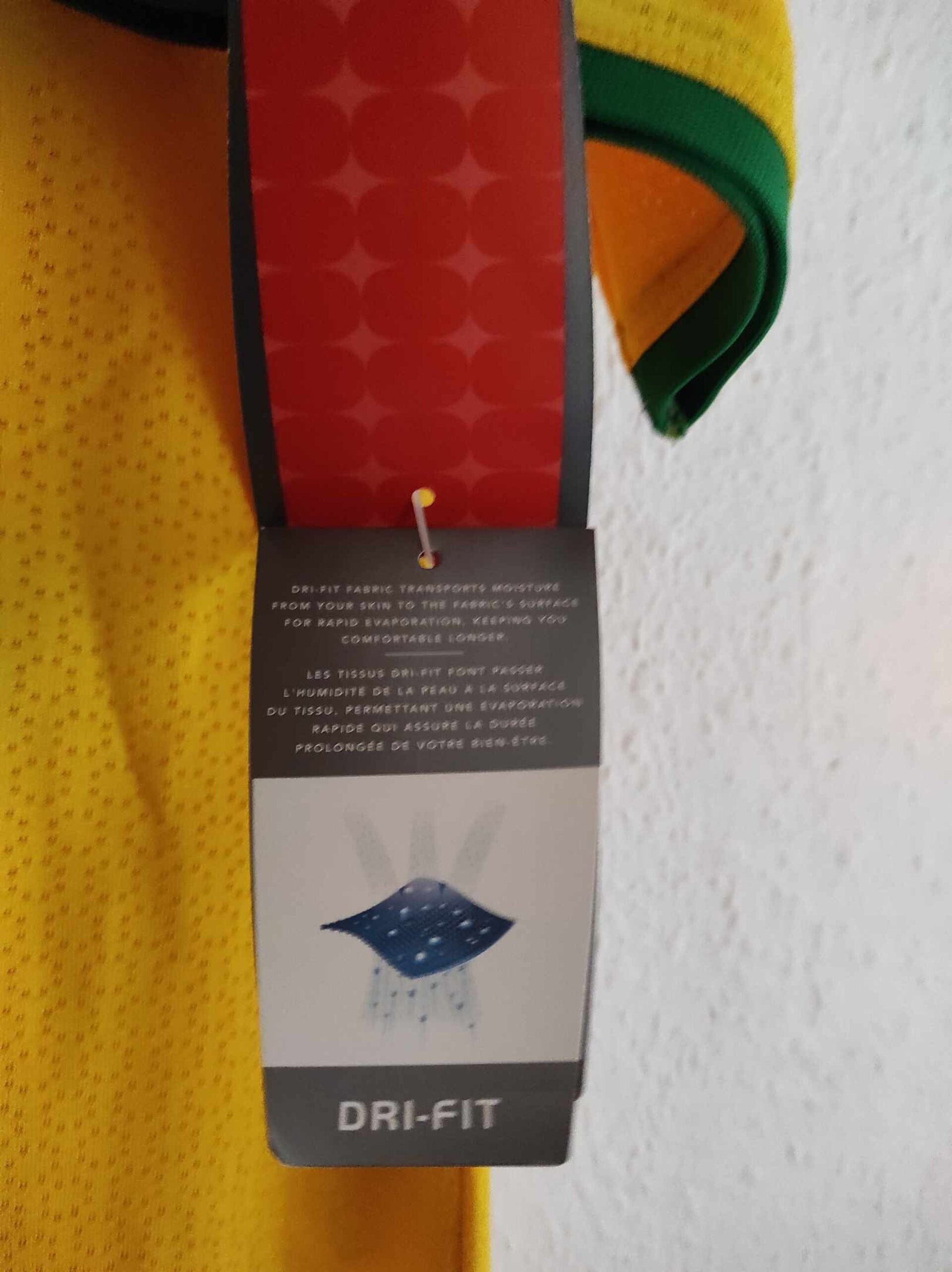 BRAZIL 2000 BNWT L - 3