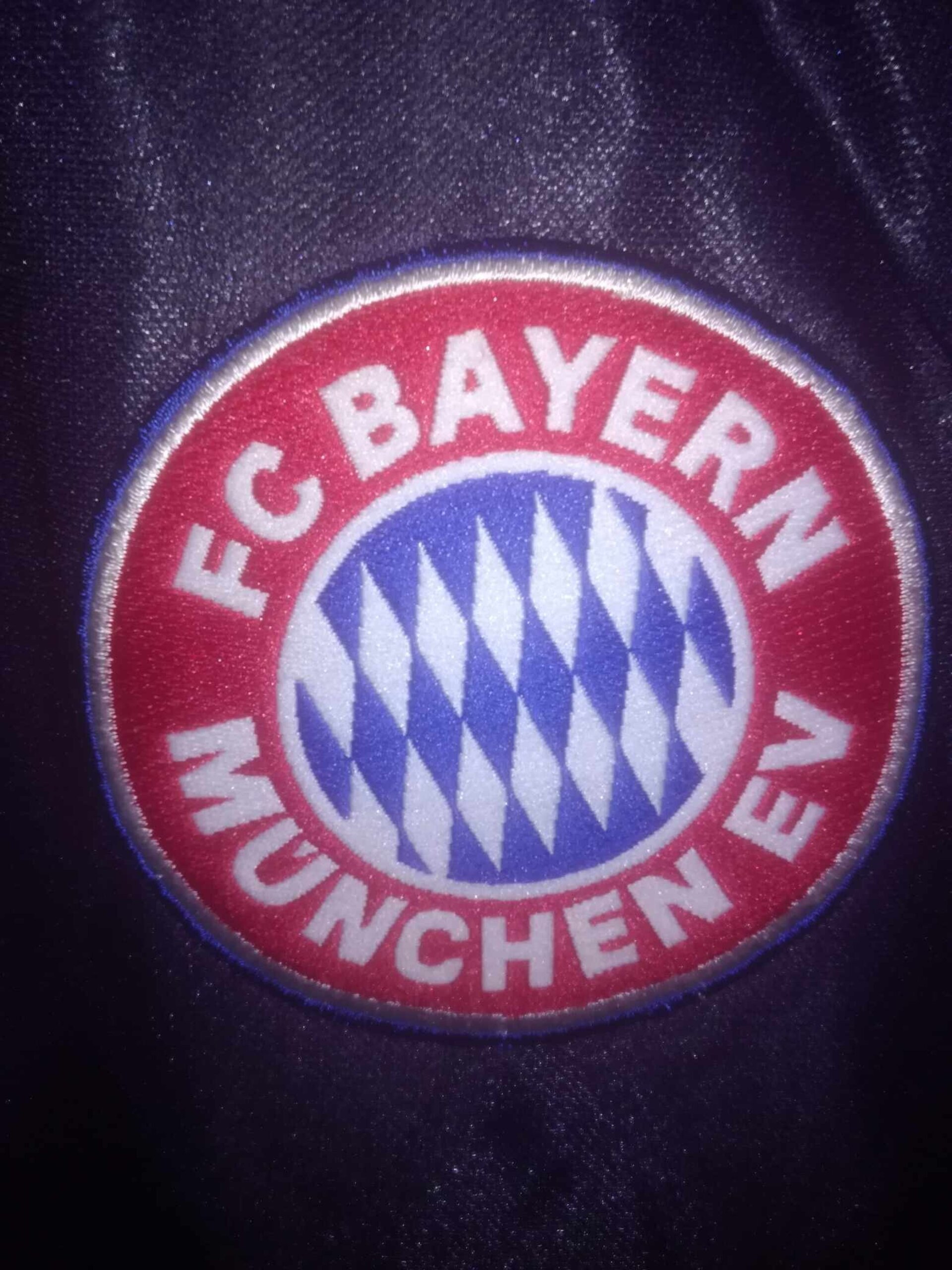 BAYERN MUNICH 1997-1999 S - 4