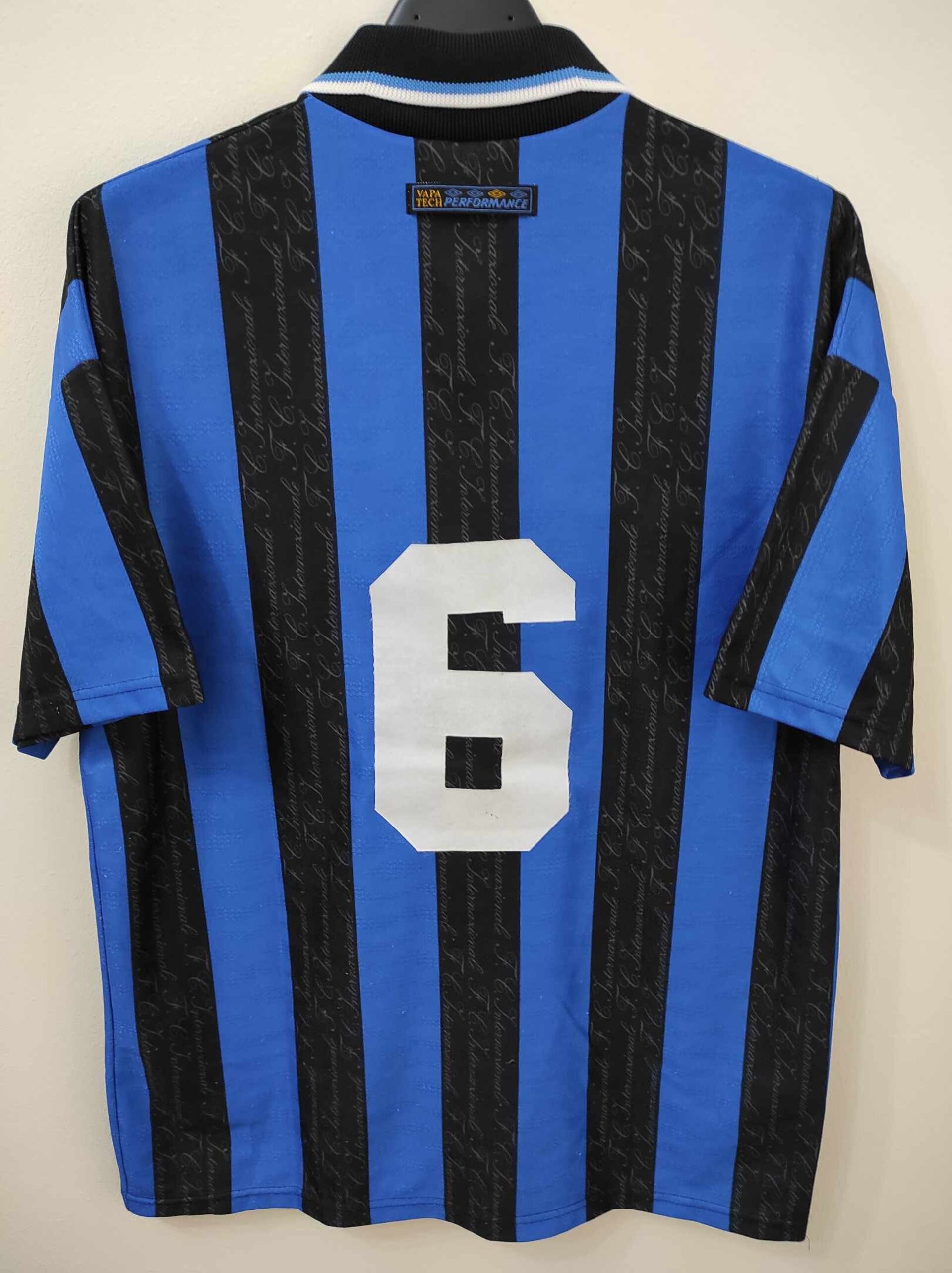 INTER MILAN 1997-1998 number 6 M - 2